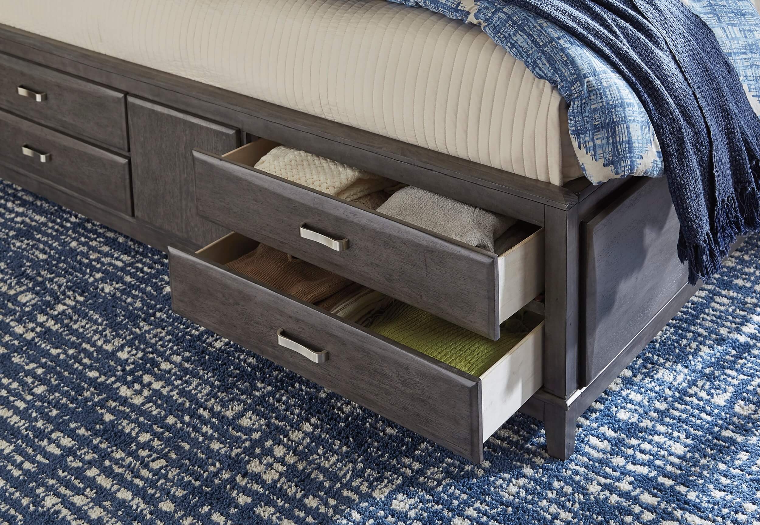 Caitbrook Wood Storage Bedroom Set