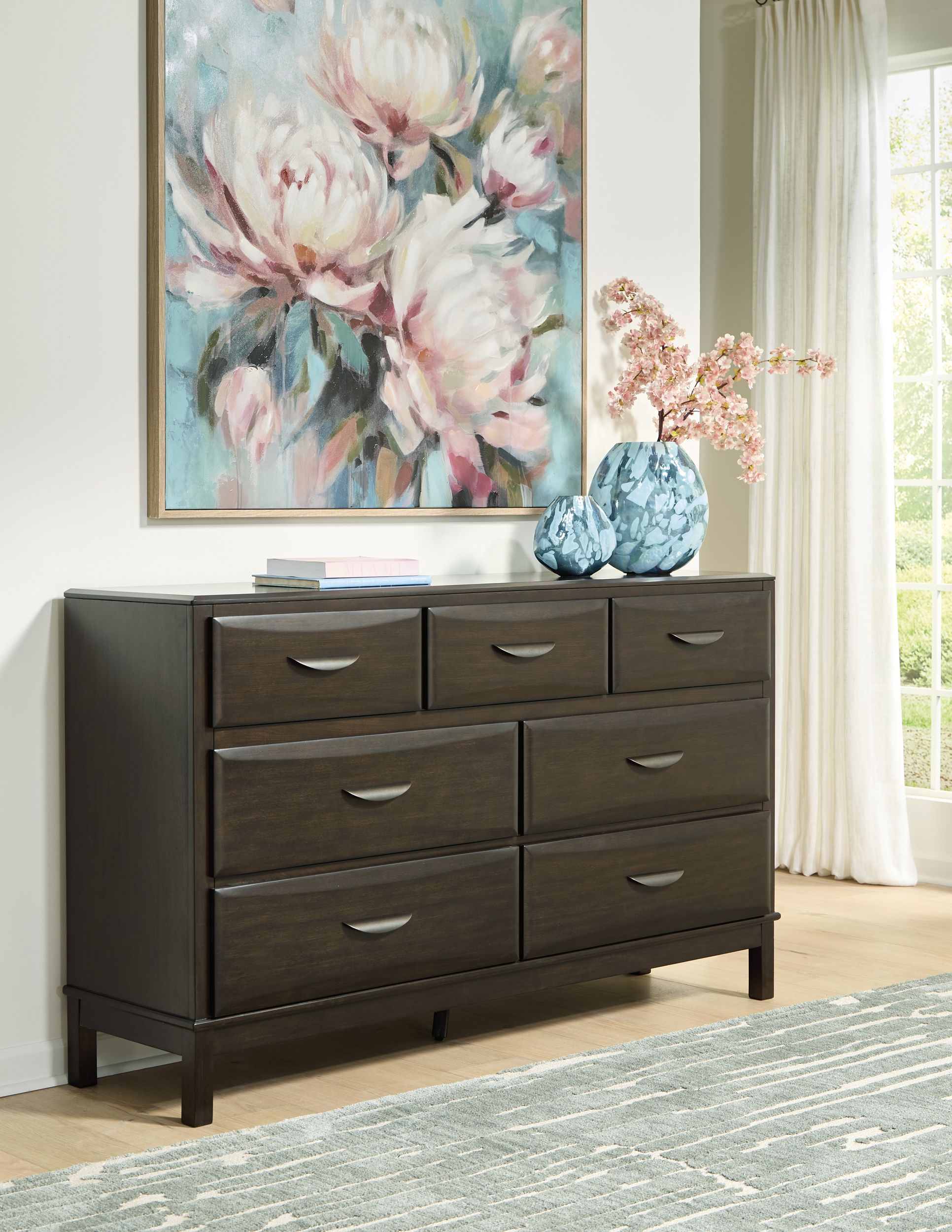 Vanmore Wood Dresser w/7 Drawers