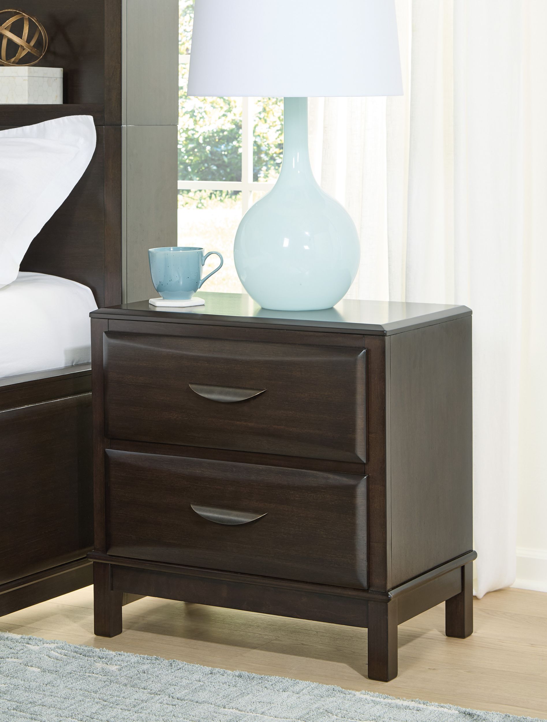 Vanmore Wood Nightstand w/2 Drawers