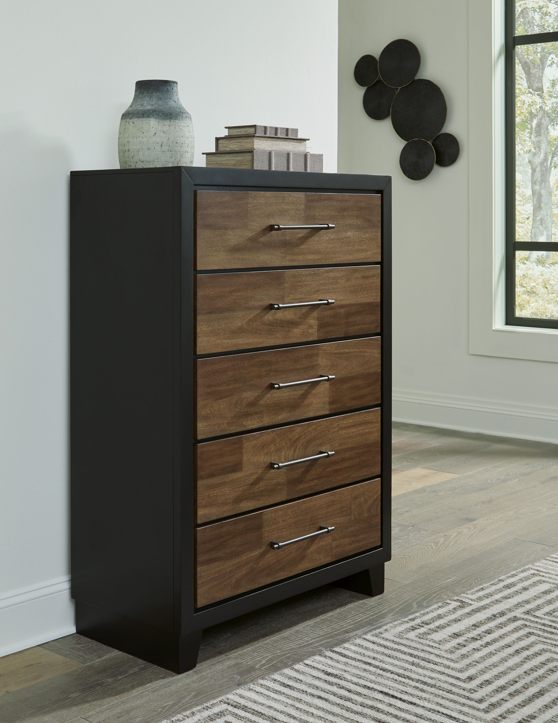 Kraeburn Wood Chest w/5 Drawers