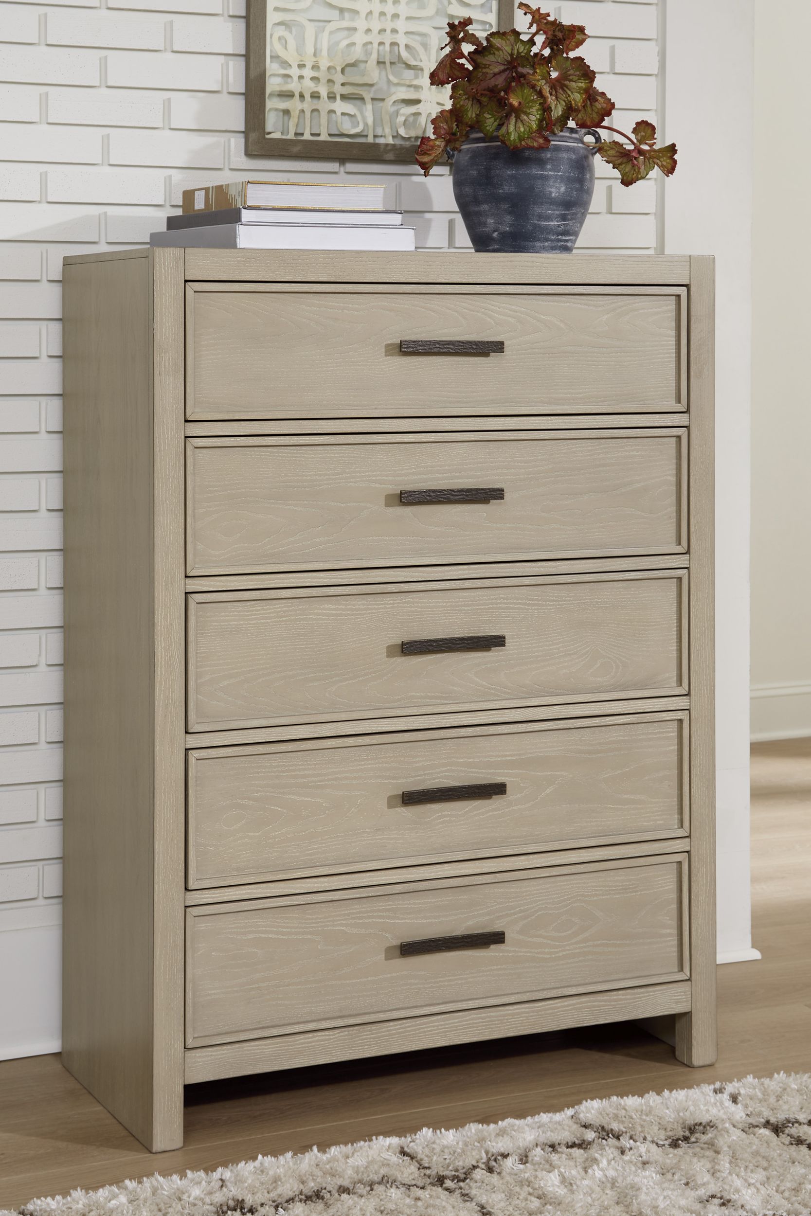 Calmoro Five Drawer Chest