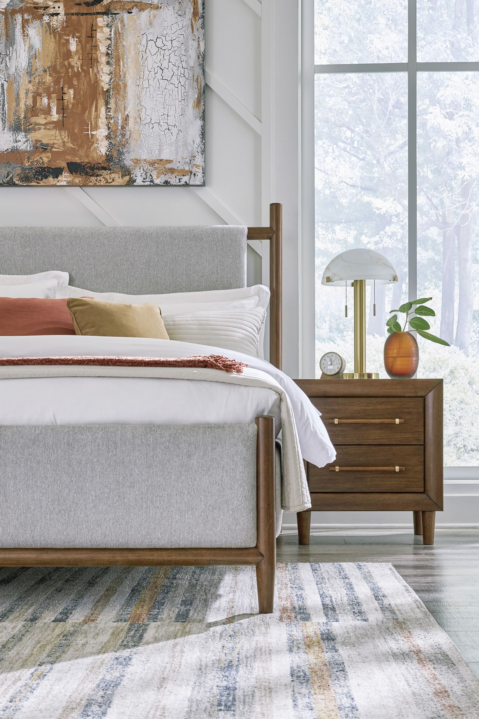 Lyncott Fabric/Wood Upholstered Panel Bedroom Set