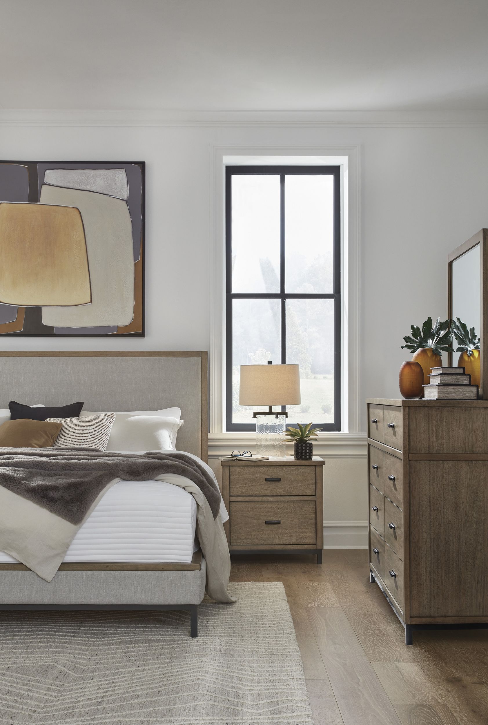 Tomtyn Upholstered Platform Bed, King Size