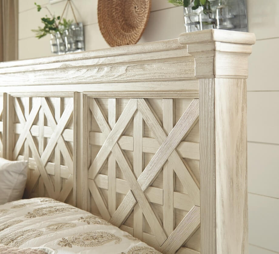 Ashley SM Bolanburg Wood Panel King Size Bed