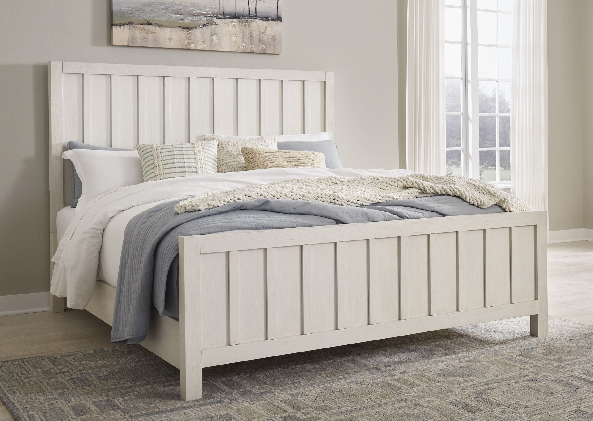 SM Shaybrock Wood Panel Bed