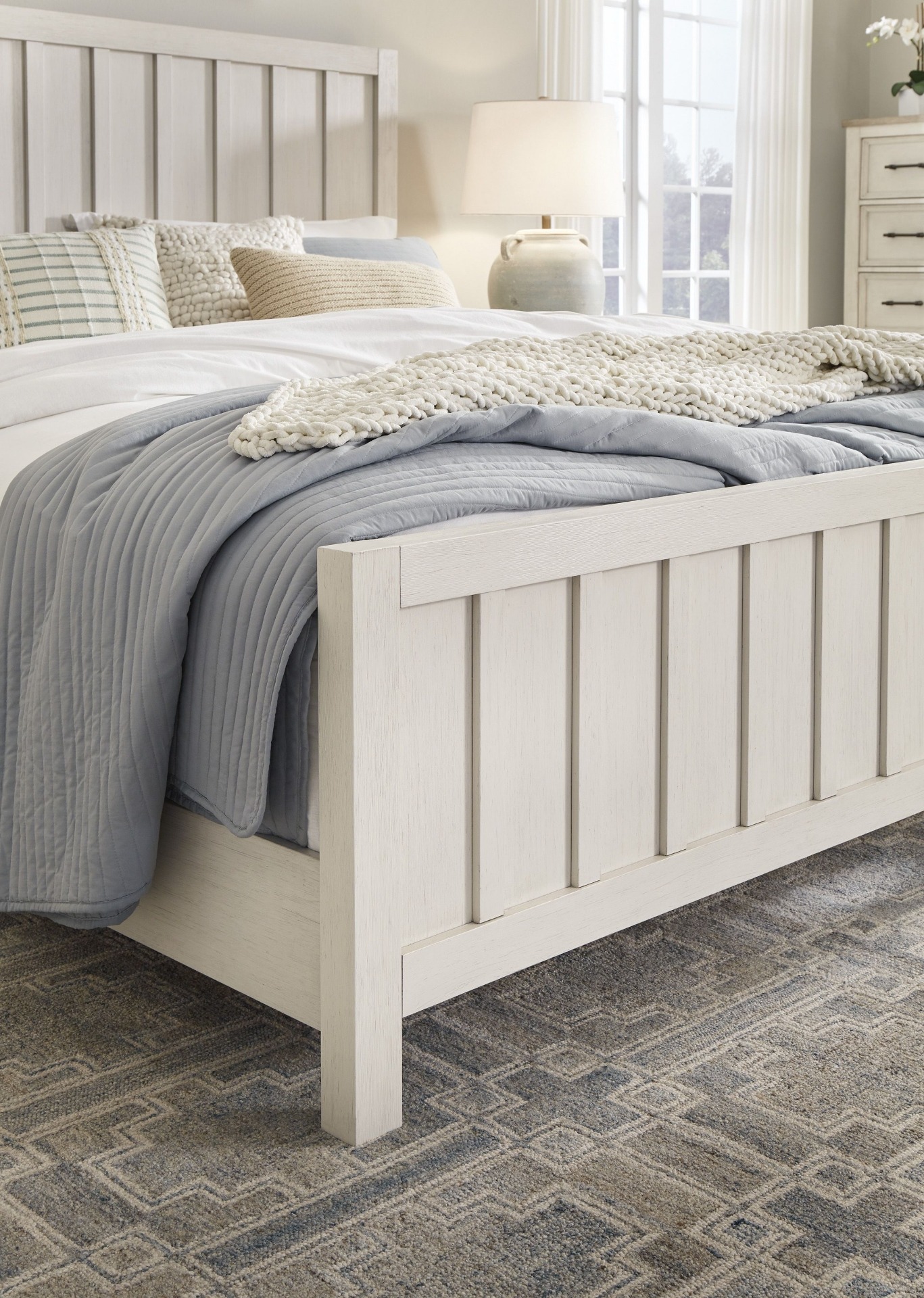 SM Shaybrock Wood Panel Bed