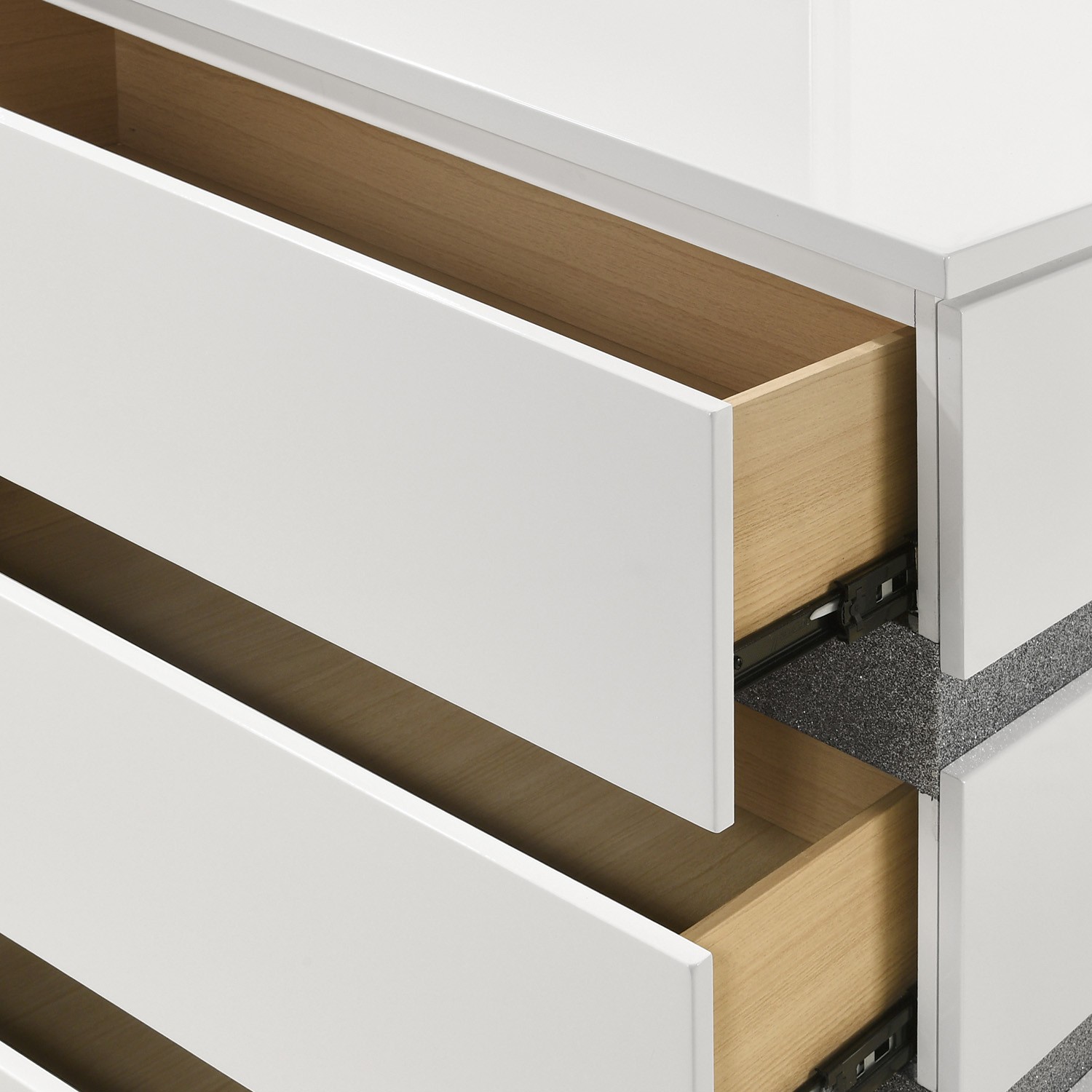 SM Paradox Gloss Laminate Double Dresser w/6 Drawers