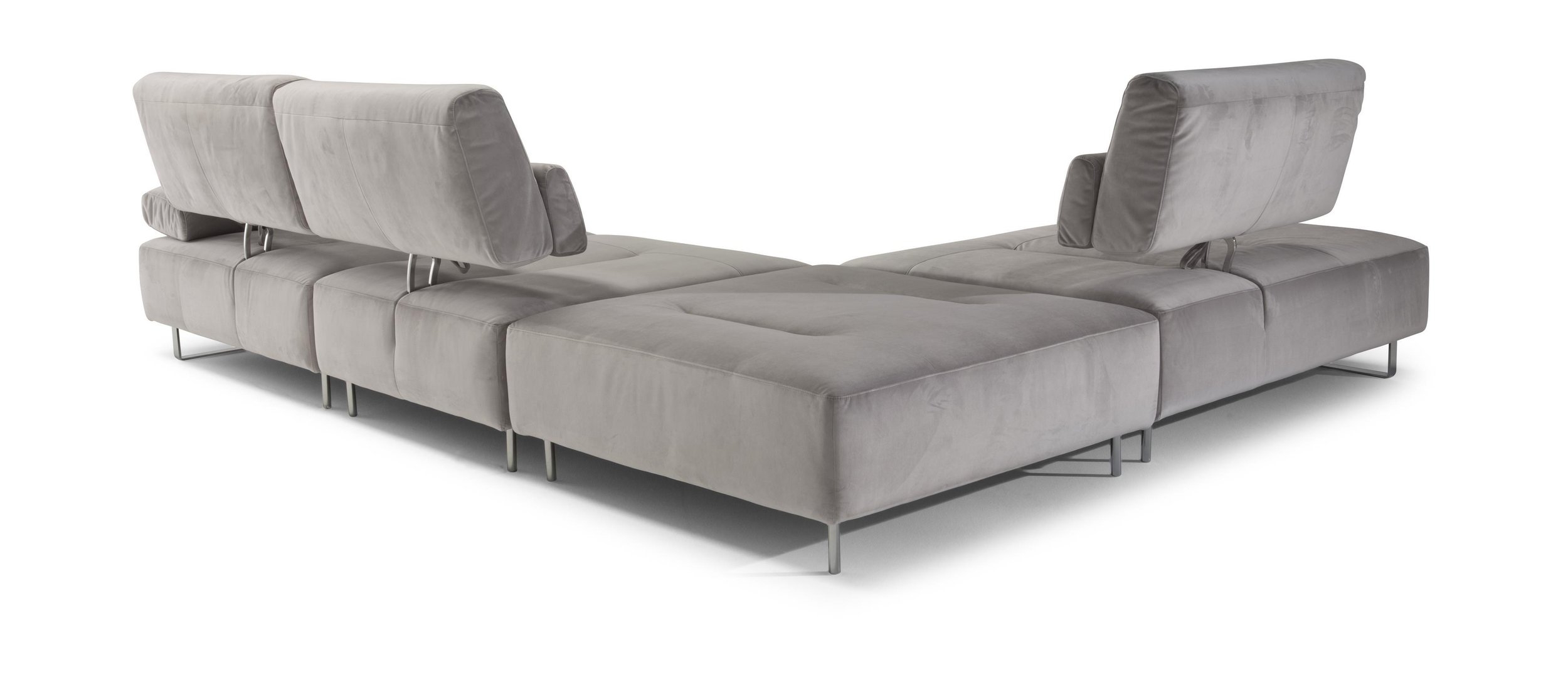 Ernesto Fabric/Leather Sectional Sofa