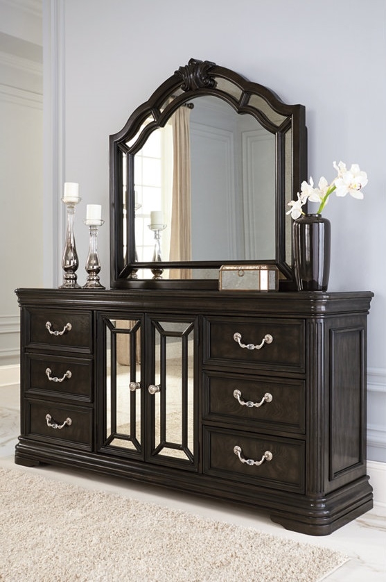 Quinshire Wood Dresser w/6 Drawers & 2 Doors