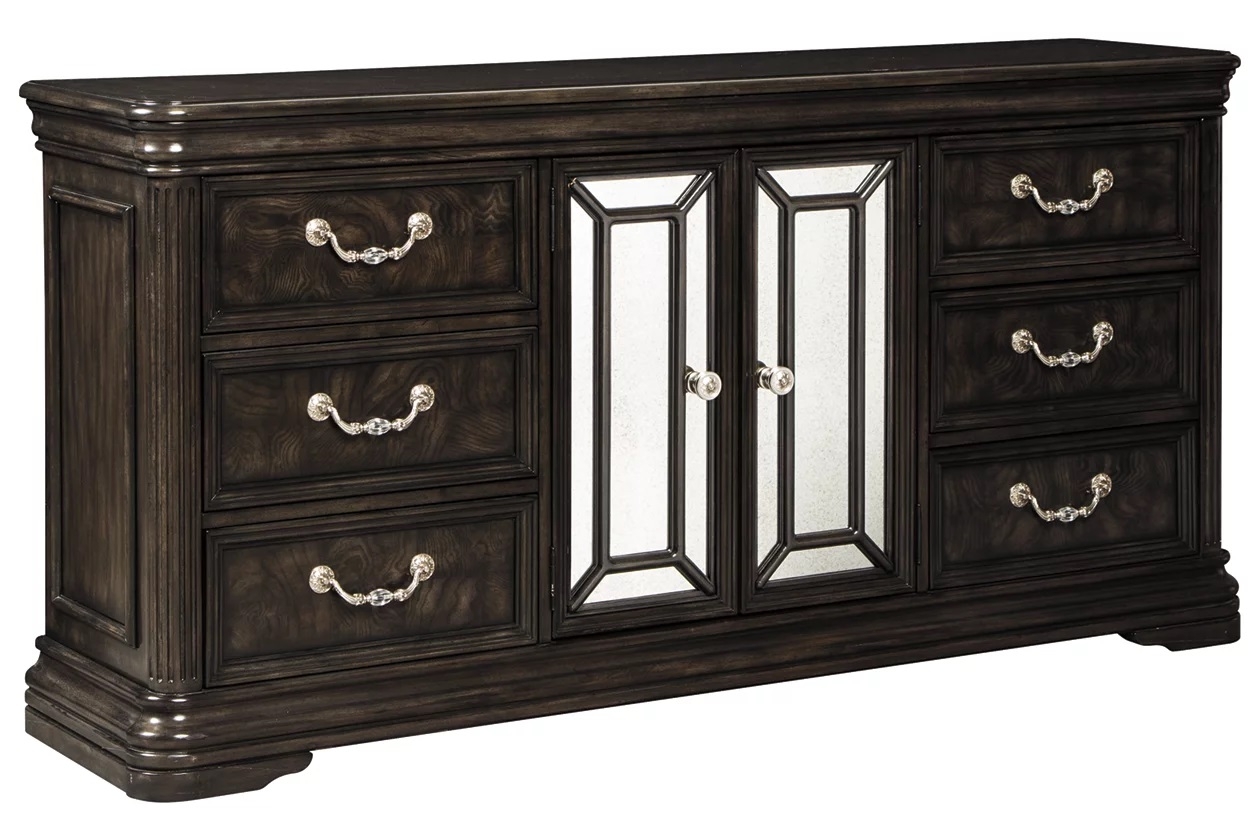 Quinshire PU/Mirror/Wood Panel Bedroom Set