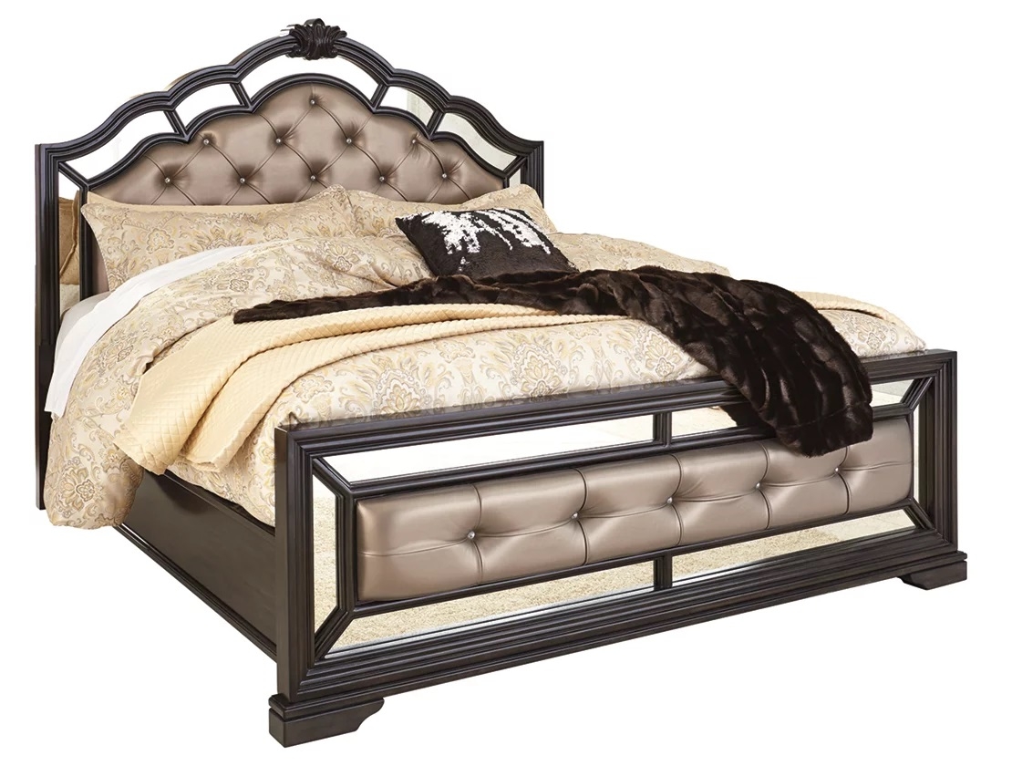 Quinshire PU/Mirror/Wood Panel Bedroom Set