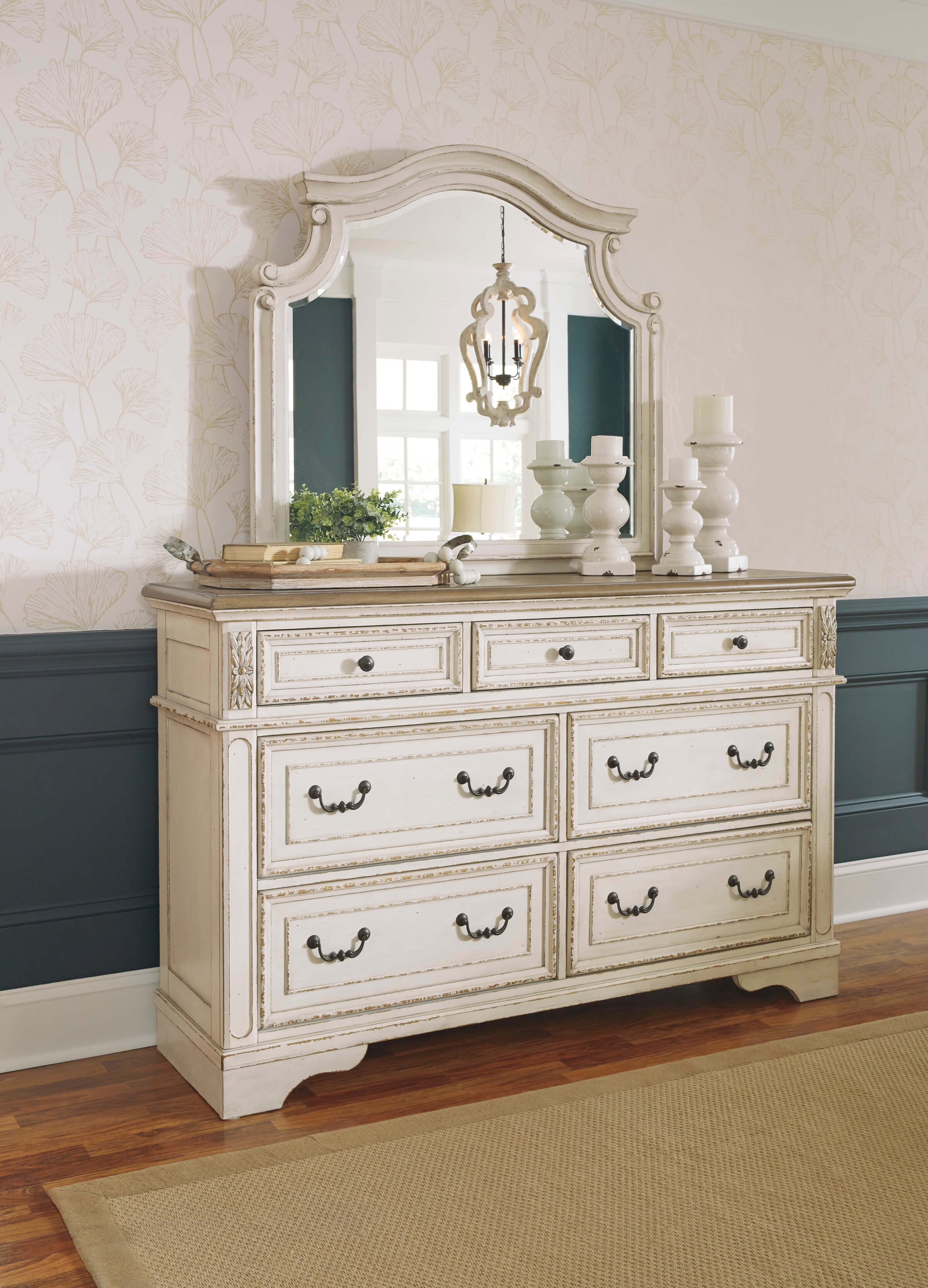 SM Realyn Fabric Upholstered Panel Bedroom Set