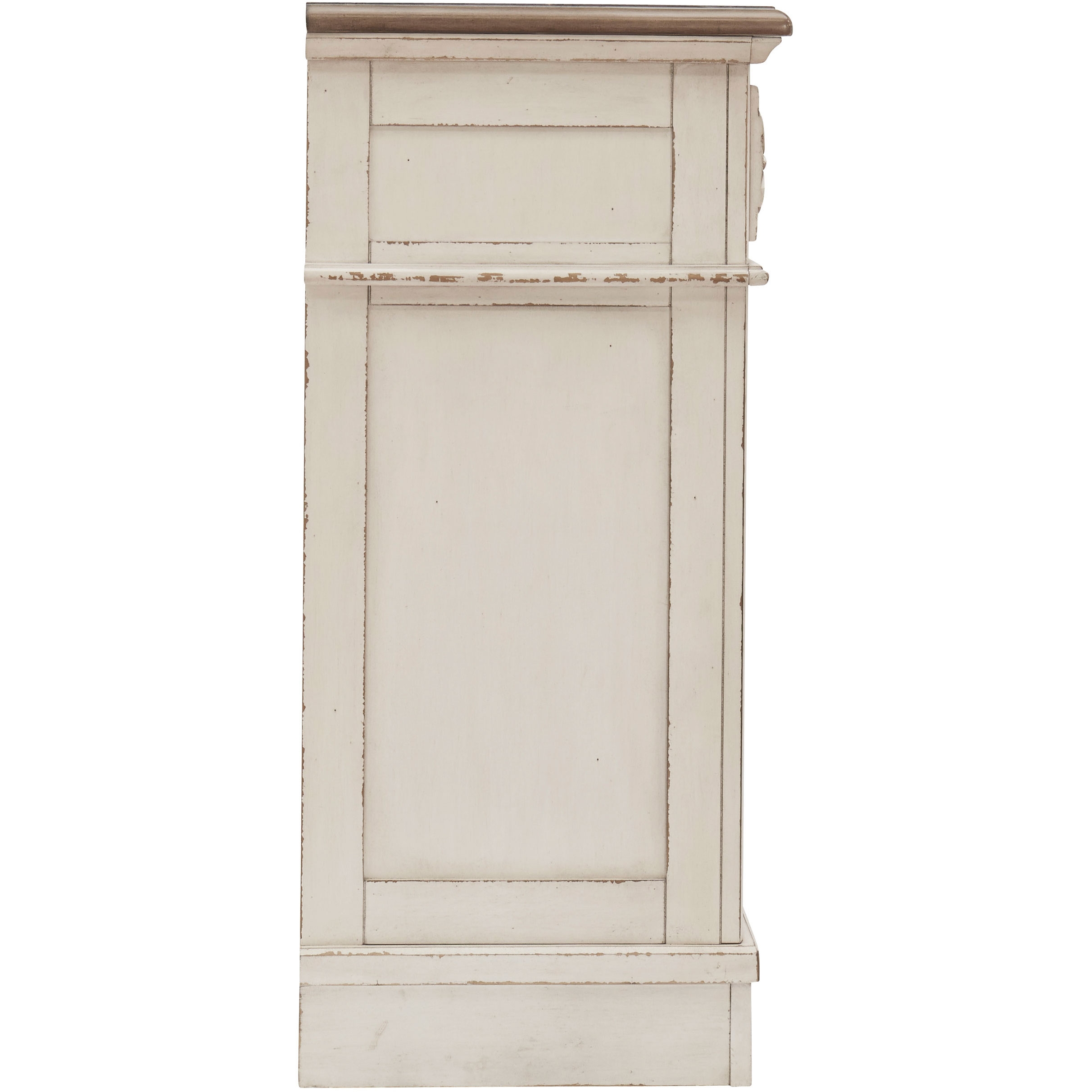 SM Realyn Wood 7-Drawer Dresser