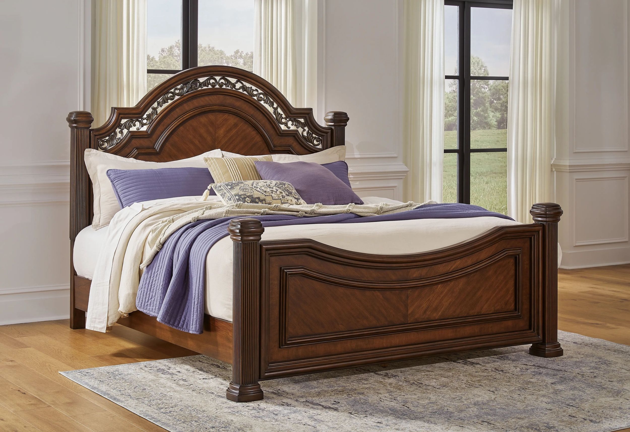 Ashley SM Lavinton Wood Poster King Size Bed