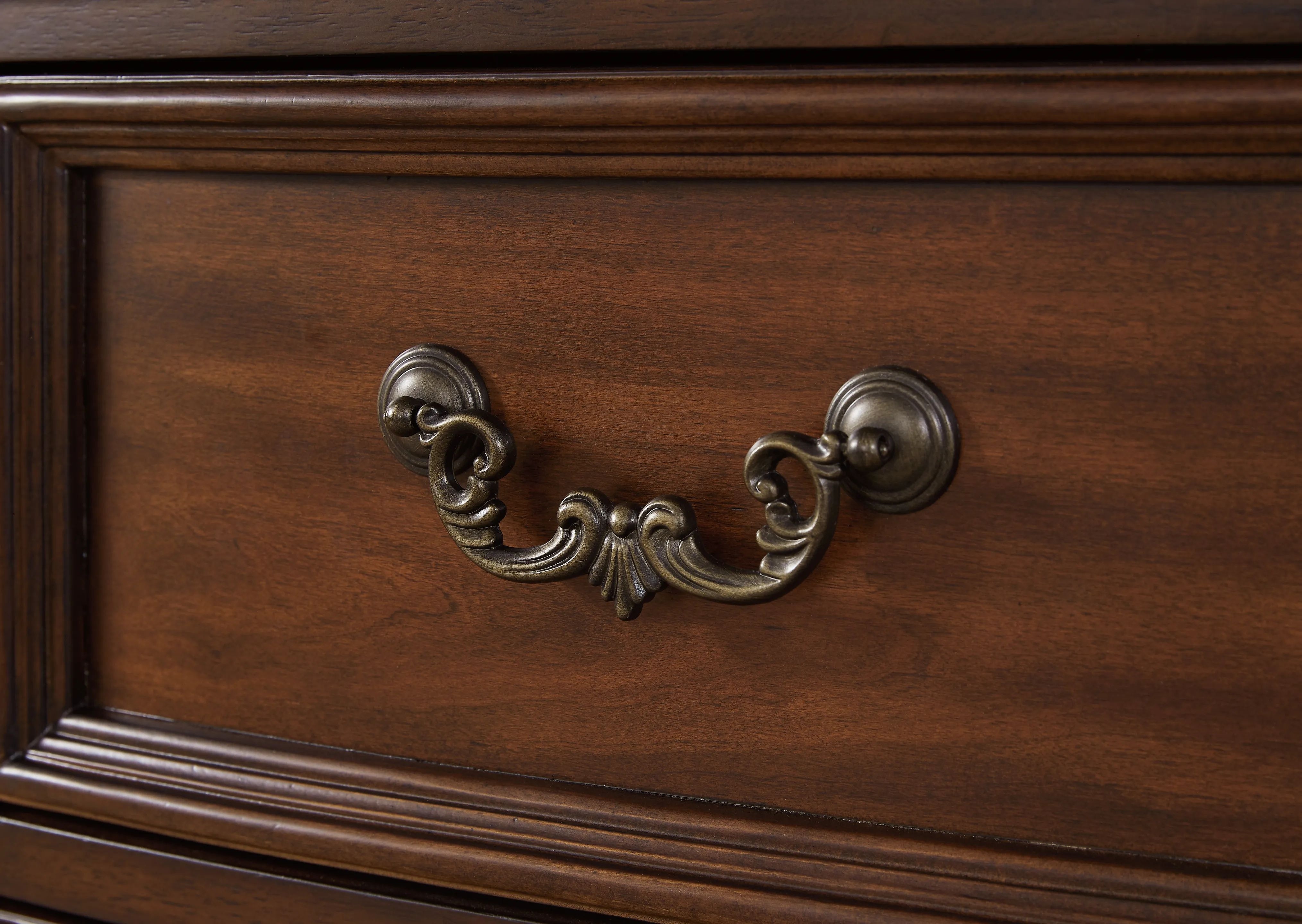 Ashley SM Lavinton Wood Poster Bedroom Set