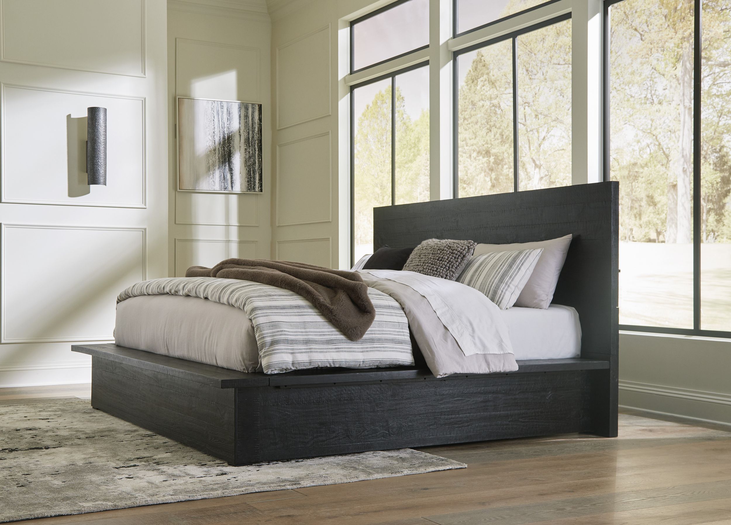 Londer Wood Panel Bed, King Size