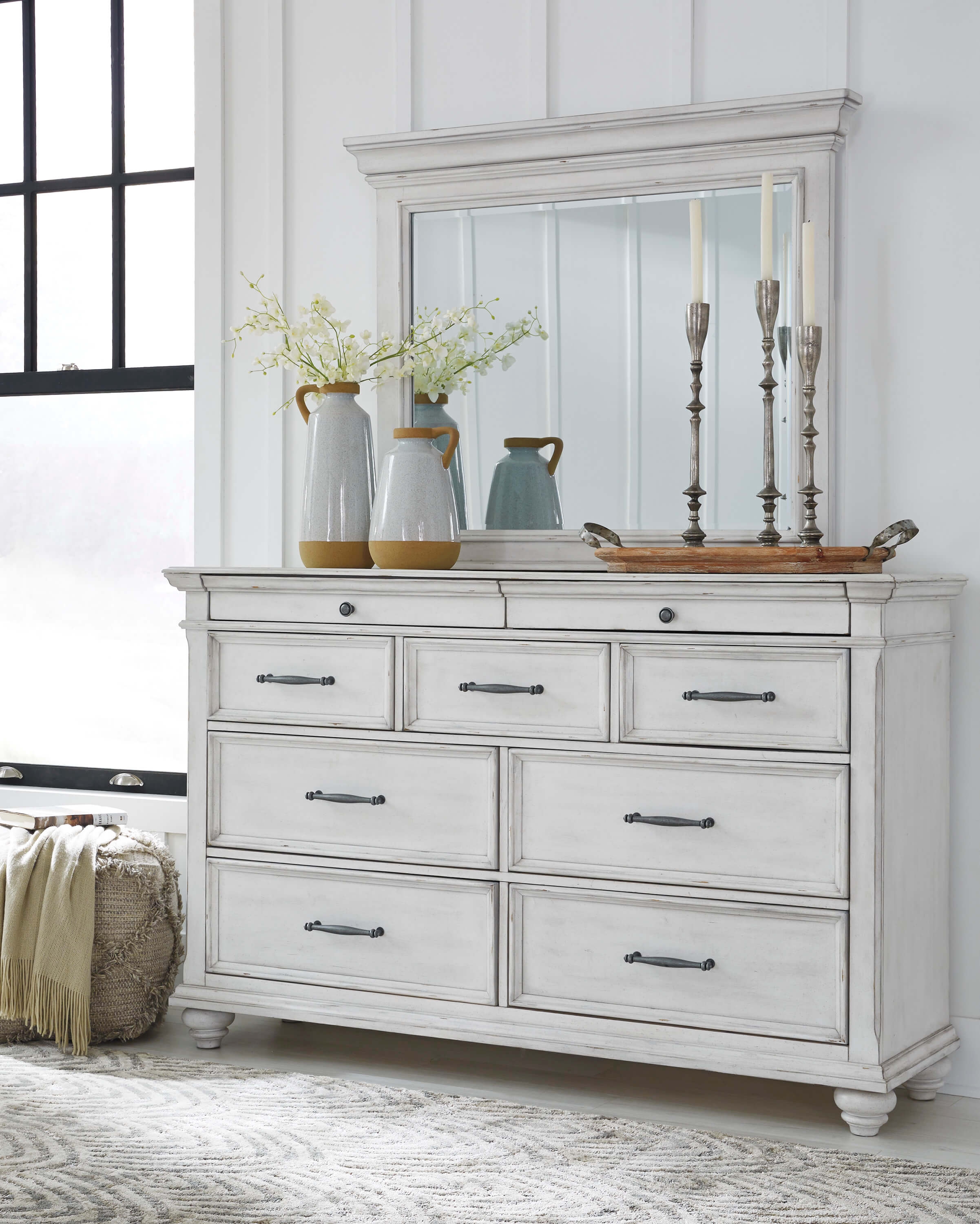 Ashley SM Kanwyn Wood Panel Bedroom Set