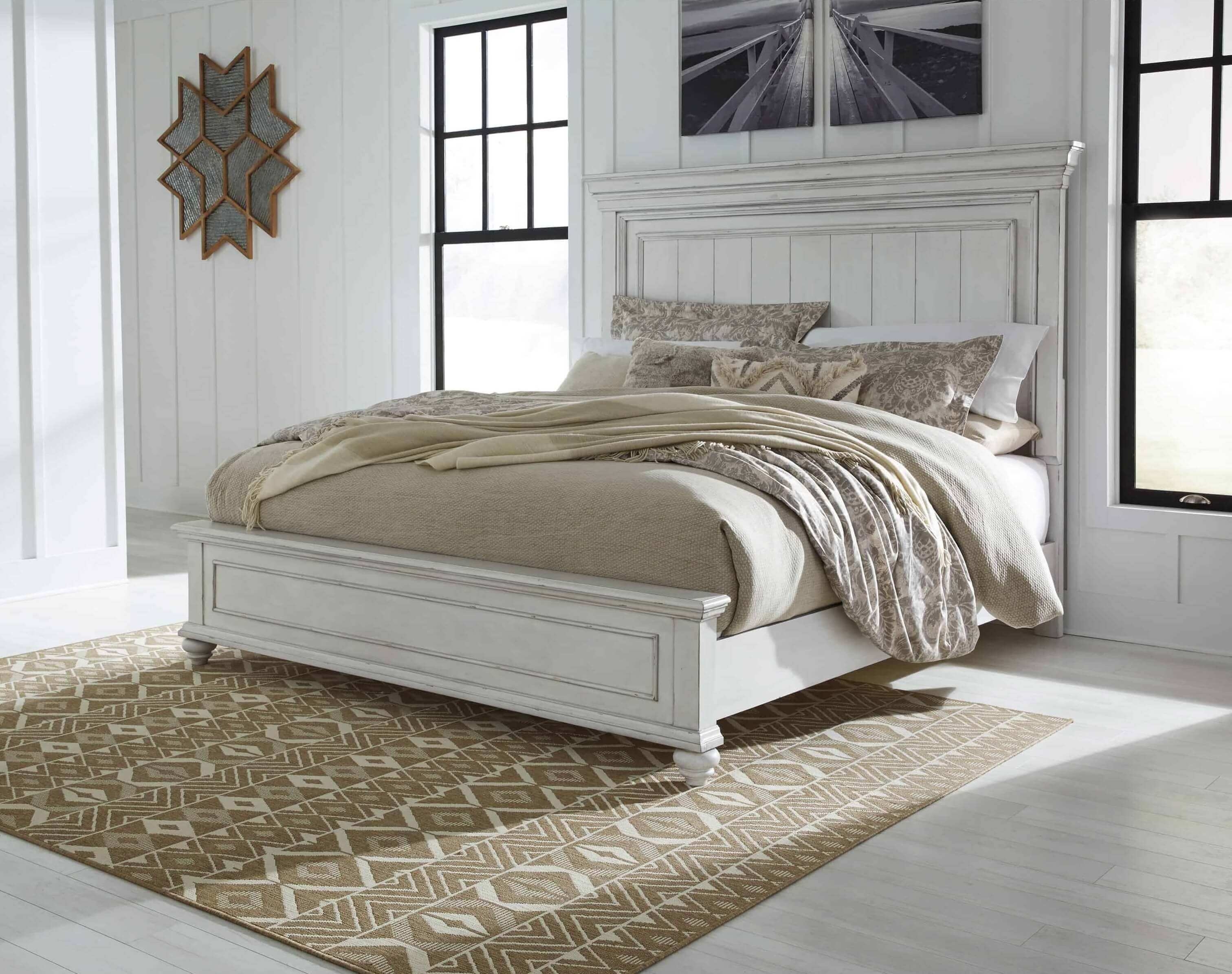 Ashley SM Kanwyn Wood Panel Bedroom Set