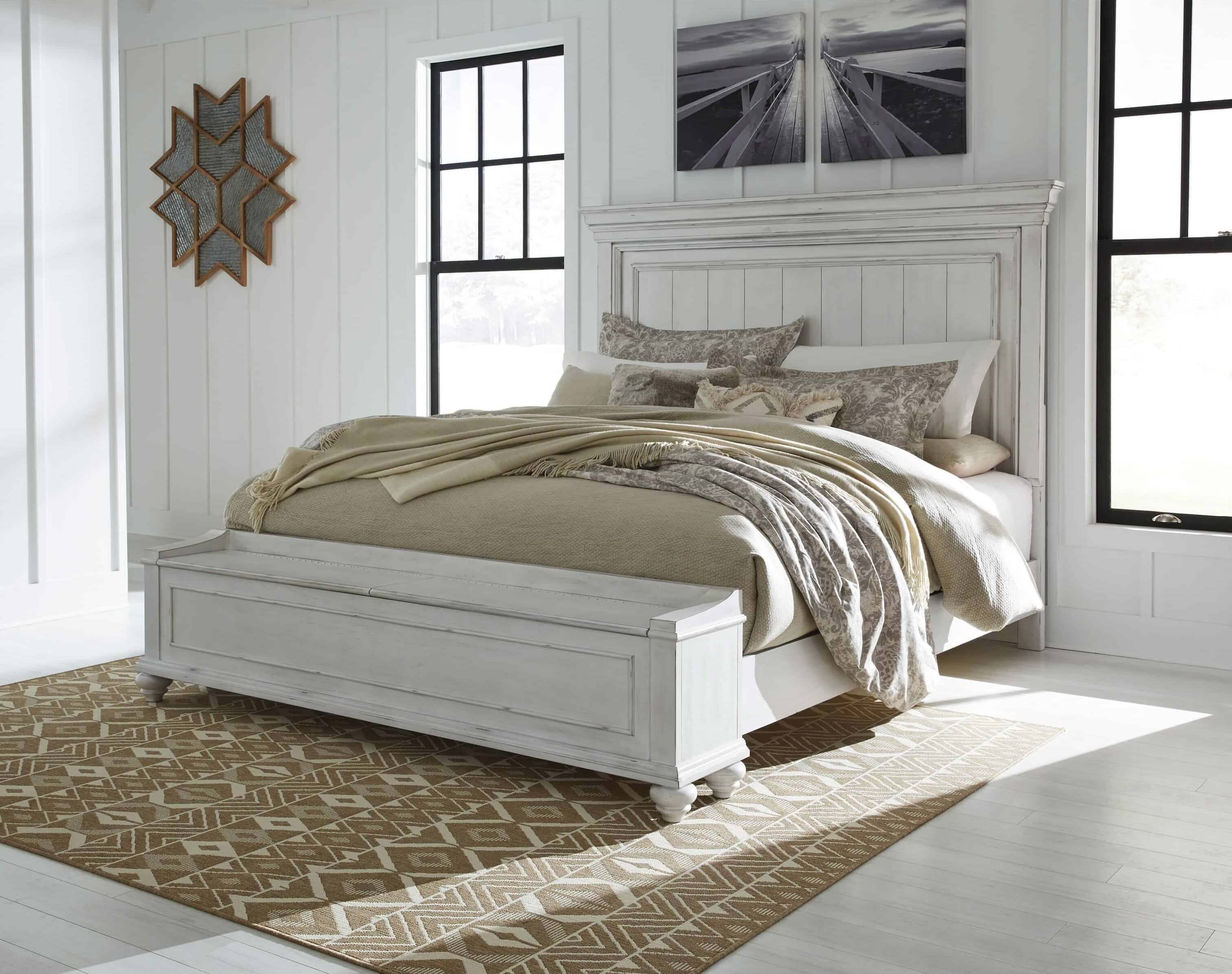 Ashley SM Kanwyn Wood Storage Panel King Size Bed