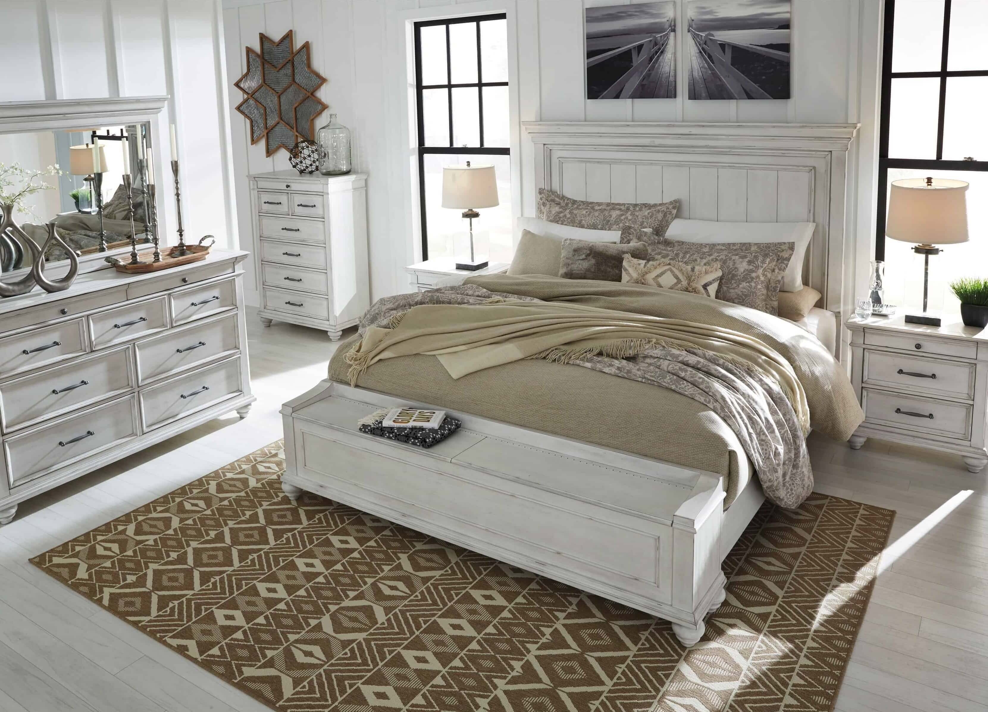 Ashley SM Kanwyn Wood Storage Panel Bedroom Set