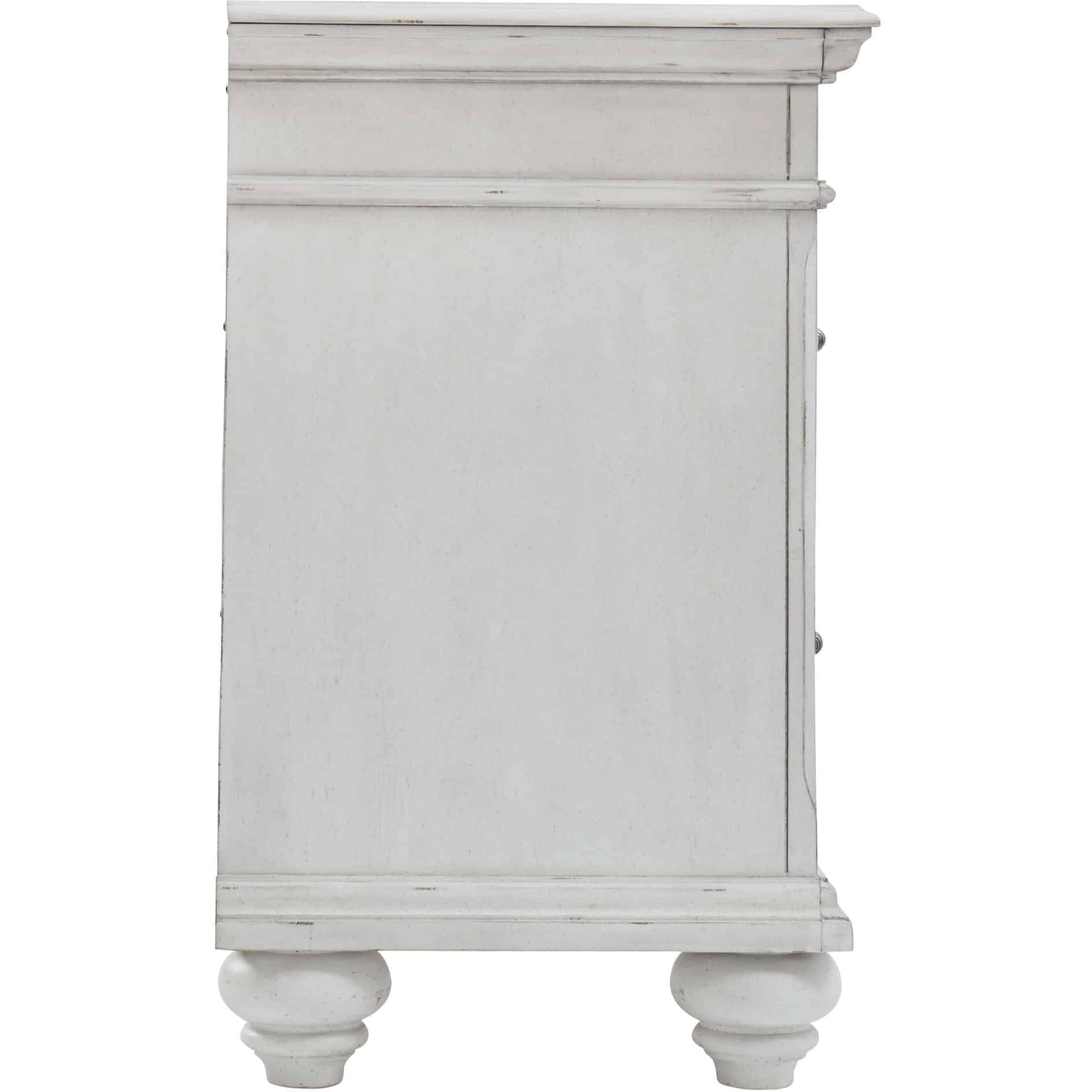 Ashley SM Kanwyn Wood 3-Drawer Nightstand