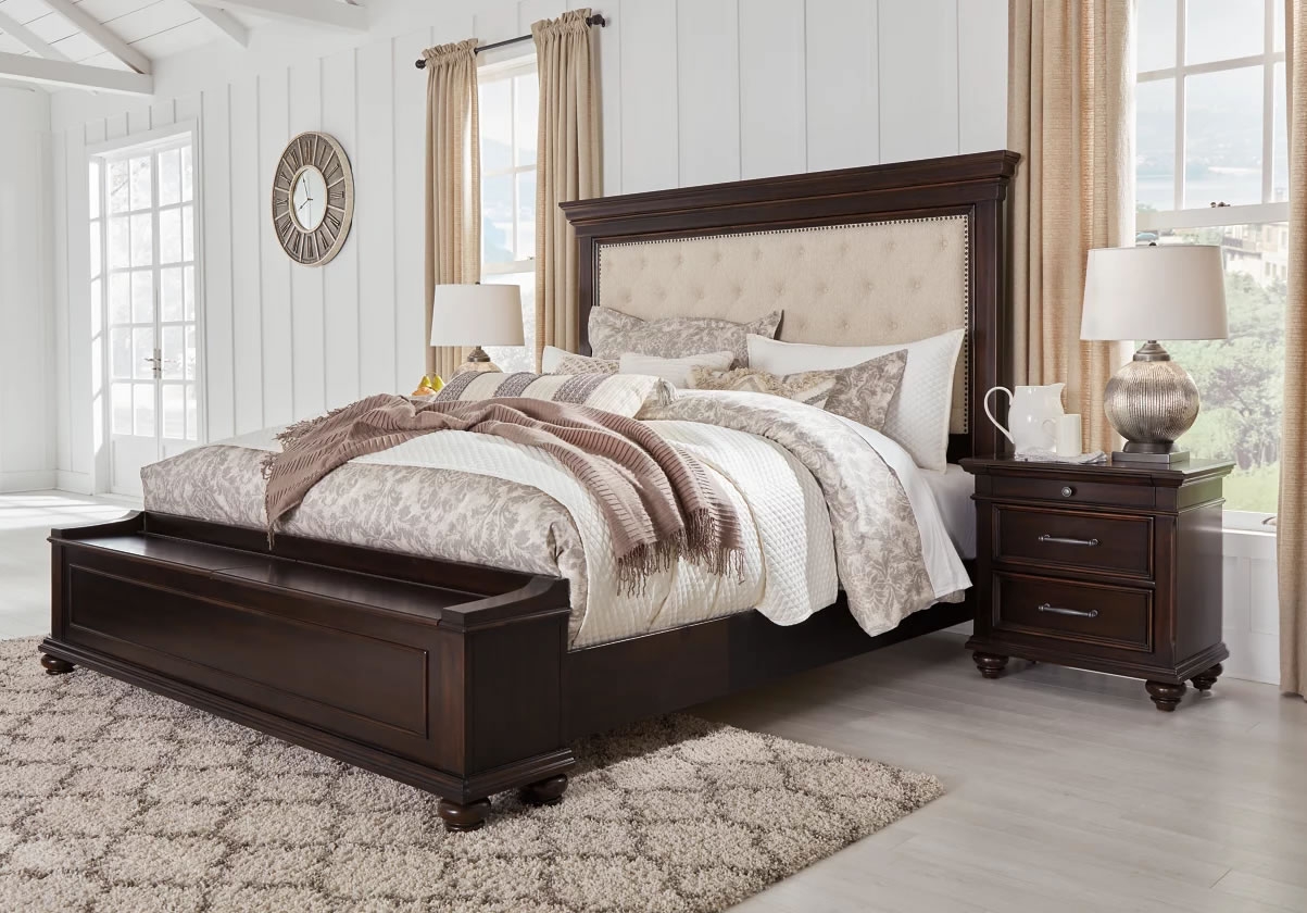 Brynhurst Upholstered Wood Panel King Size Bed