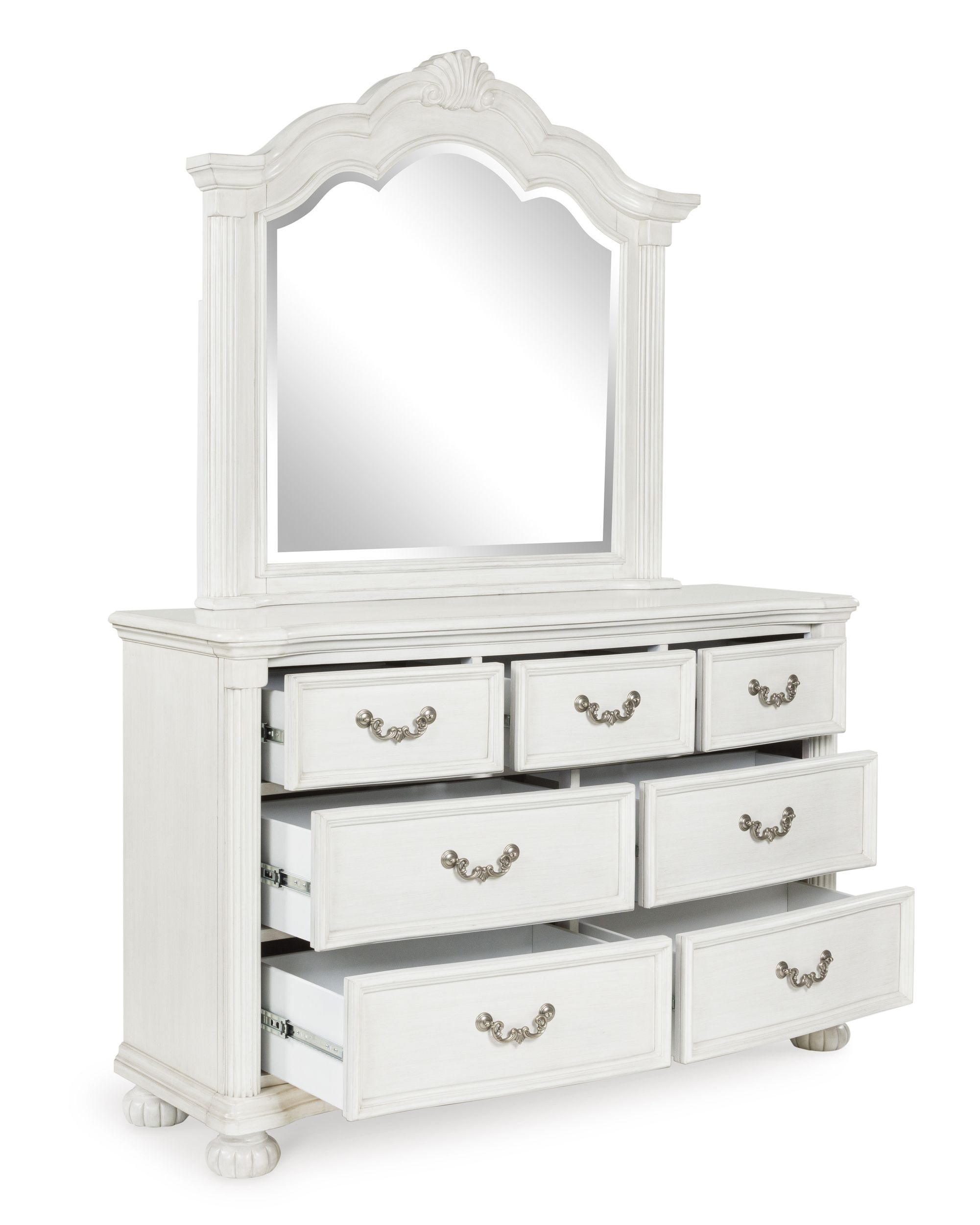 Montelaine Wood Dresser w/7 Drawers