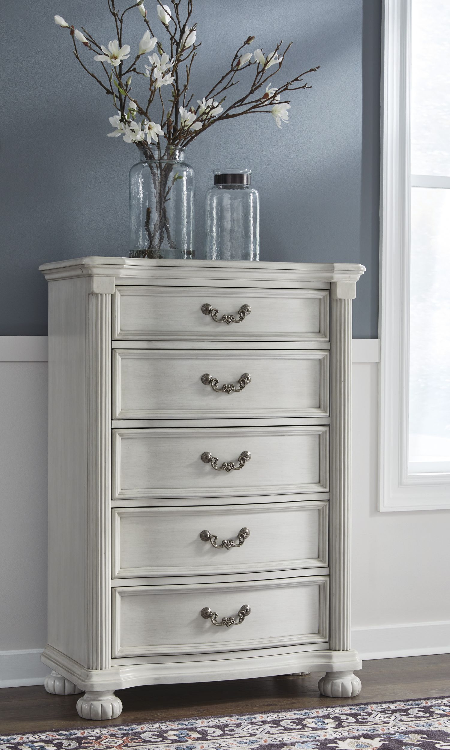 Montelaine Wood Chest w/5 Drawers