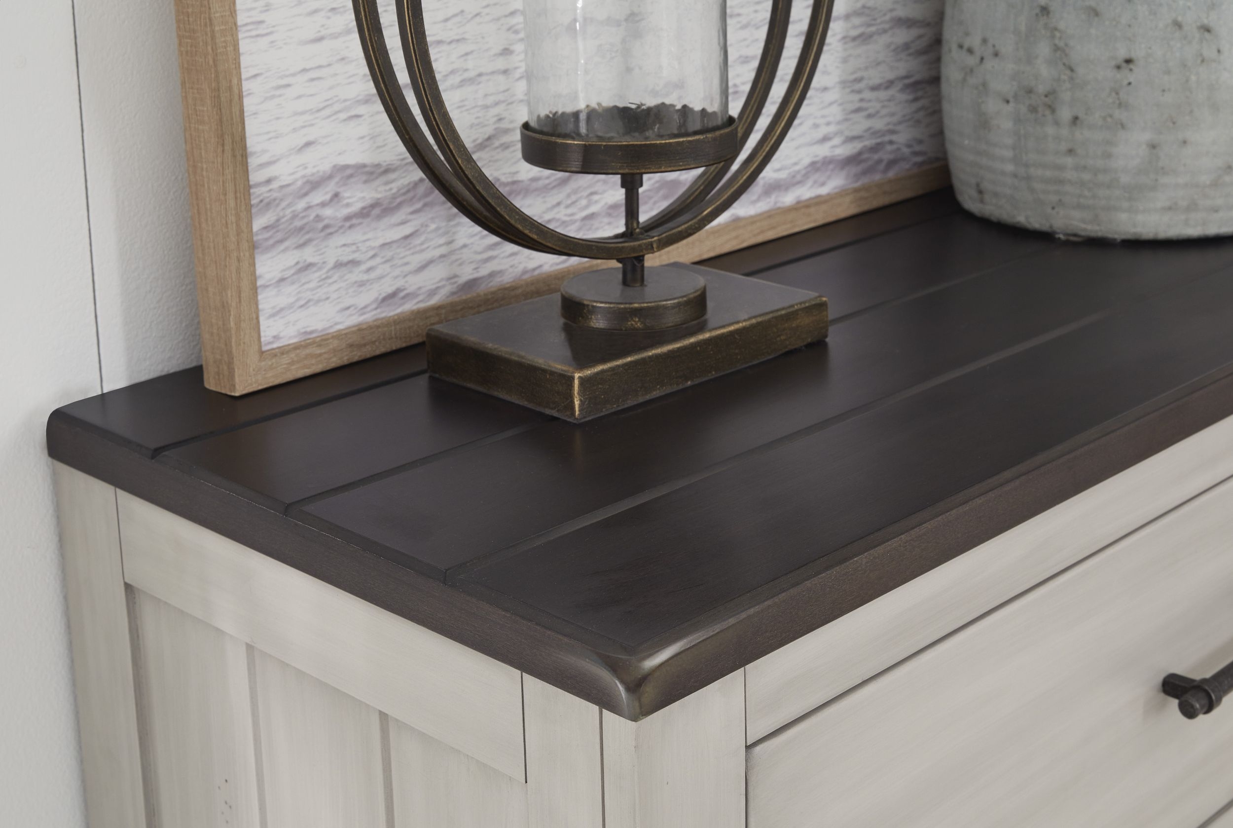 Darborn 5-Drawer Wood Veneer Chest of Drawers