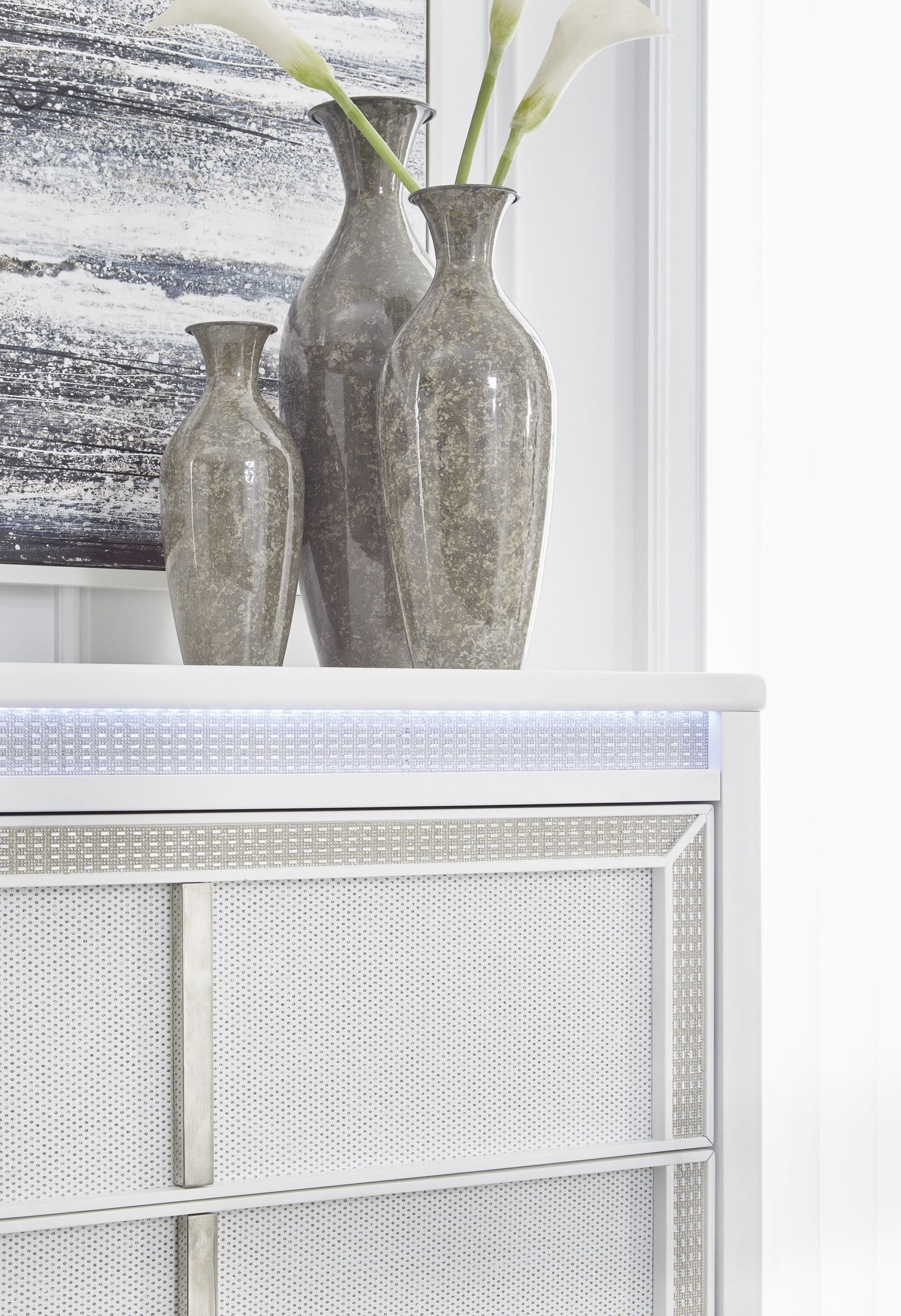 Chalanna Wood 5-Drawer Chest w/LED Light