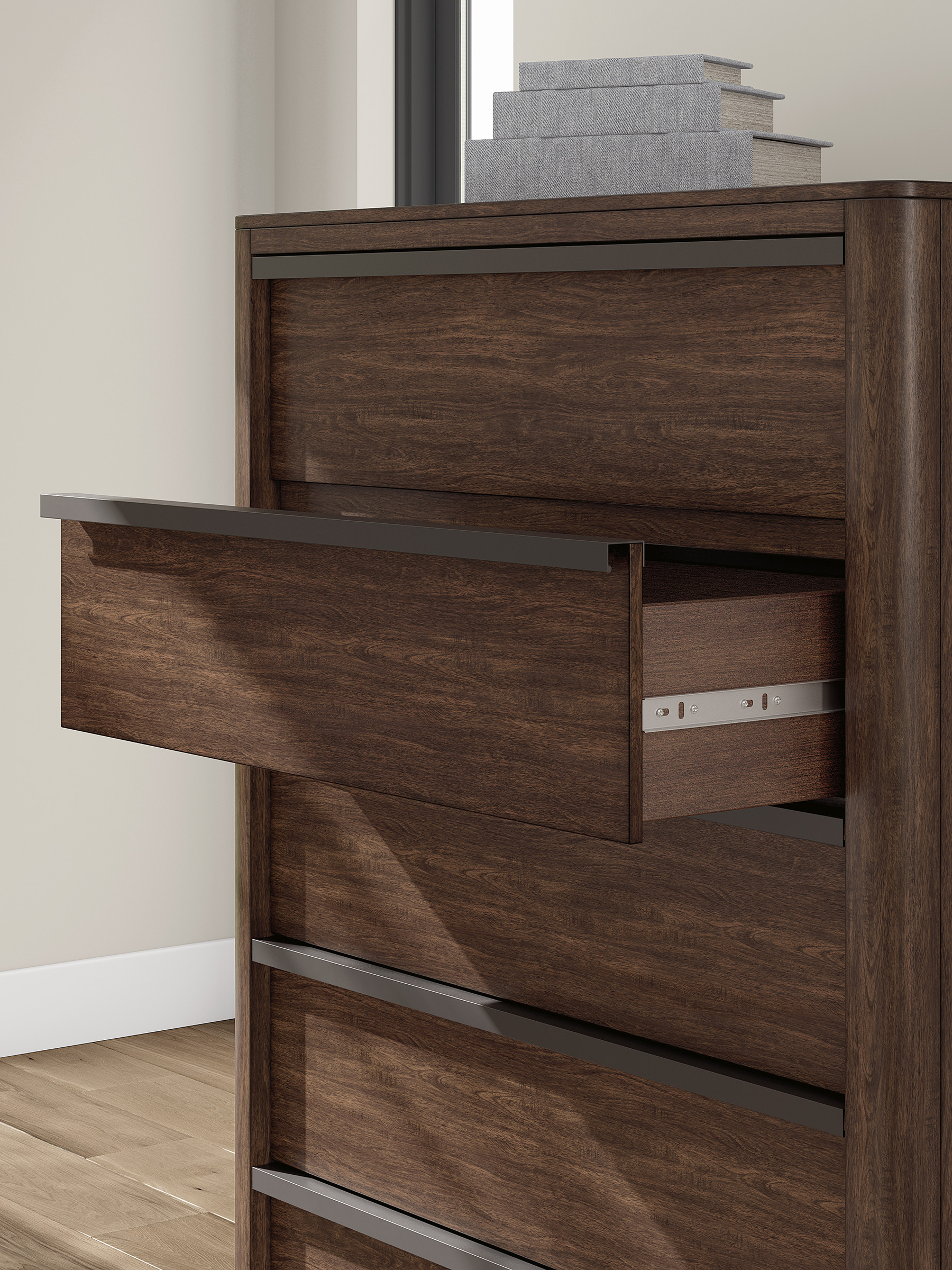 Dilenno Wood Chest w/5 Drawers