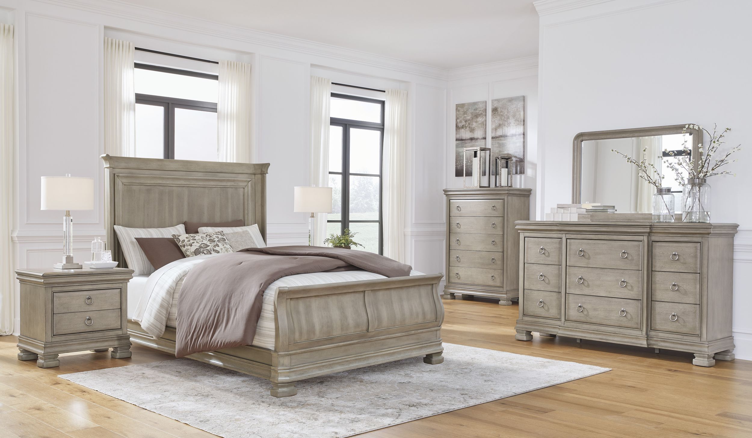 Lexorne Wood Sleigh Bedroom Set