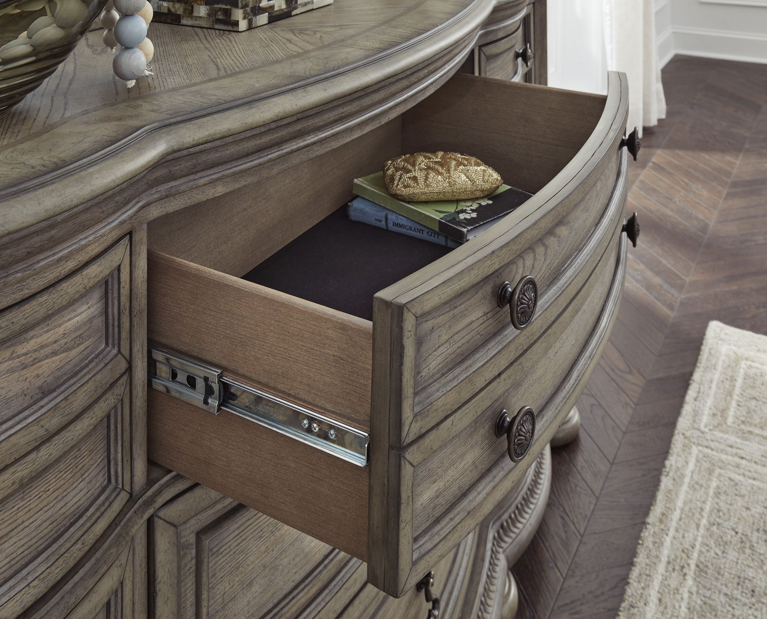 Ardenfield Wood/Wood Veneer Dresser w/9 Drawers