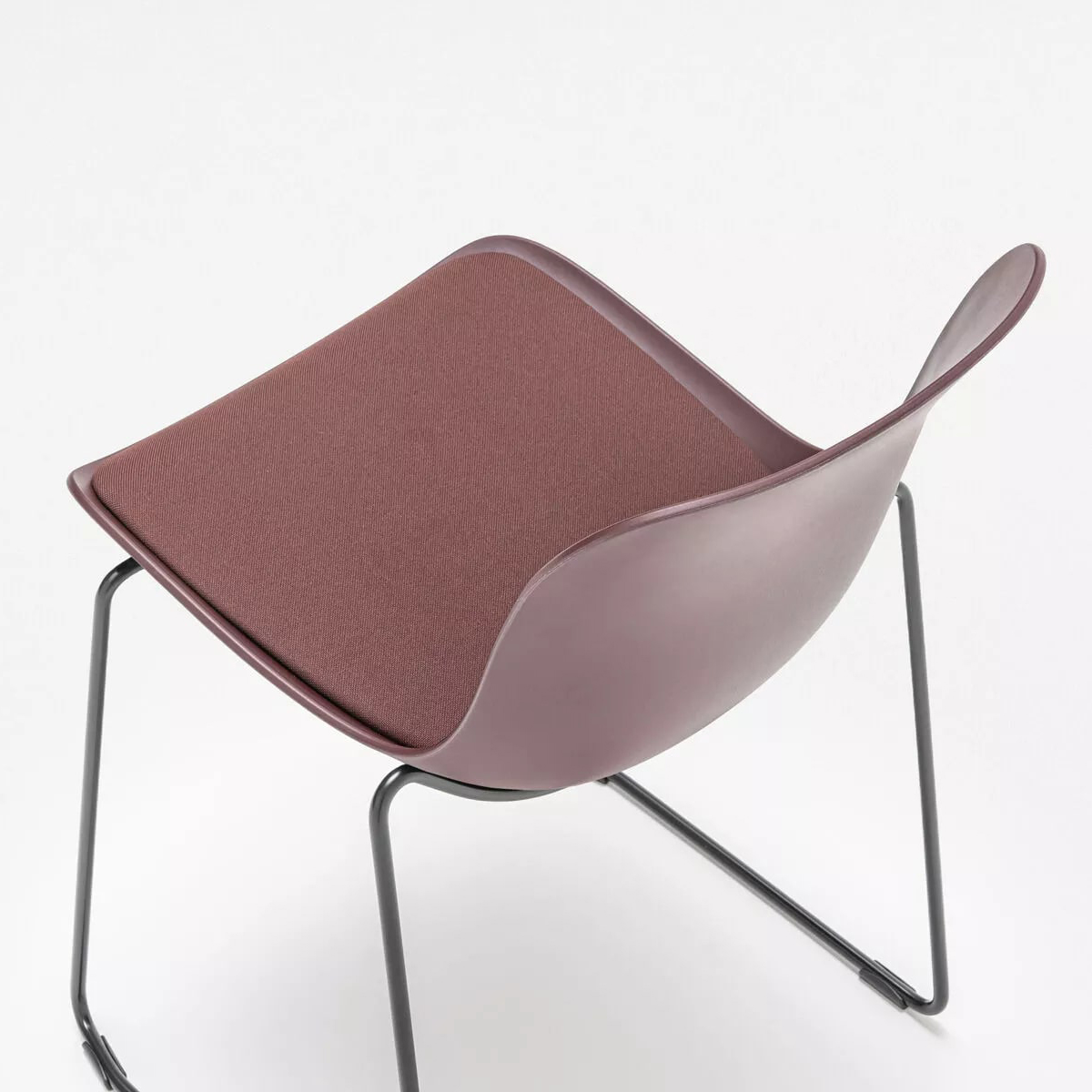 Baltic 2 Remix Sledge Chair