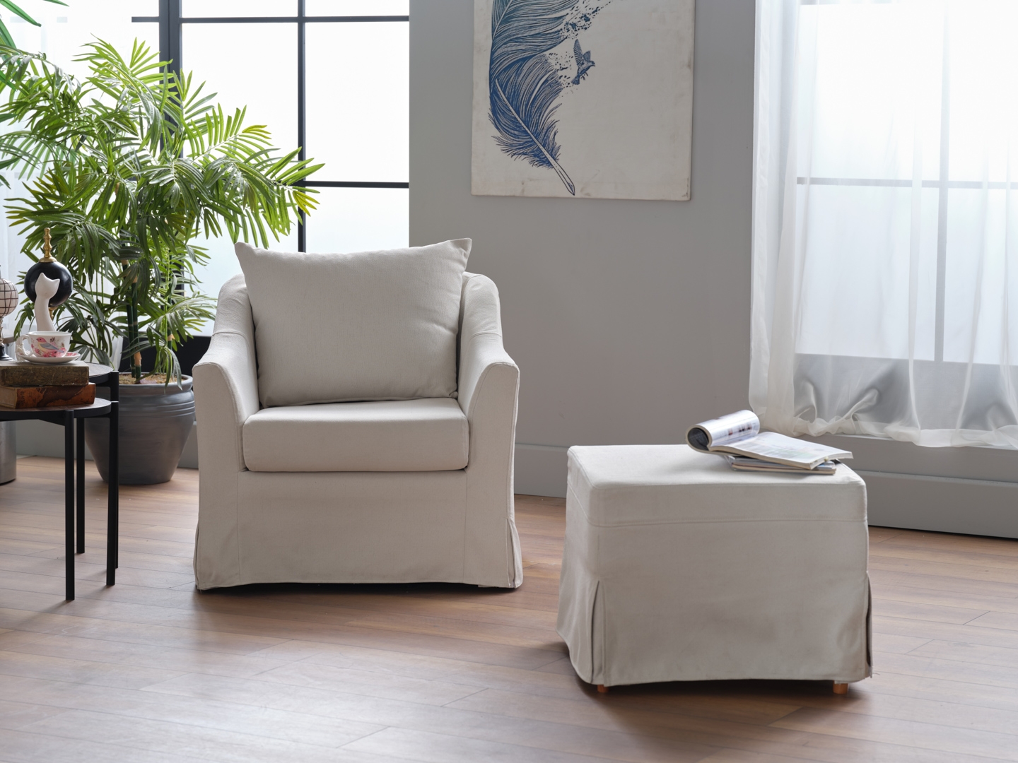Barlow Fabric Accent Swivel Armchair w/Ottoman
