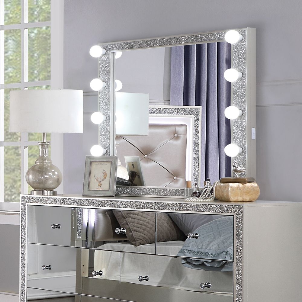 Sliverfluff Wood Mirror w/LED Lights