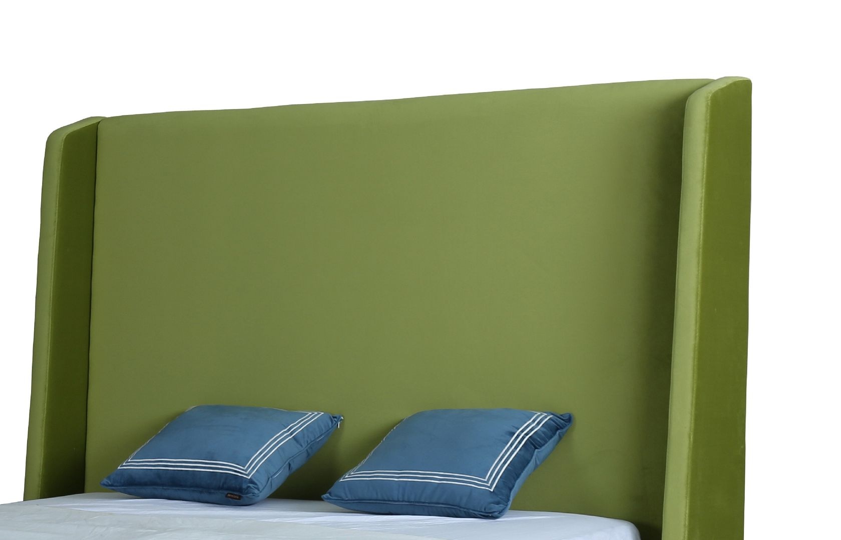 Parlay Velvet Full Size Bed