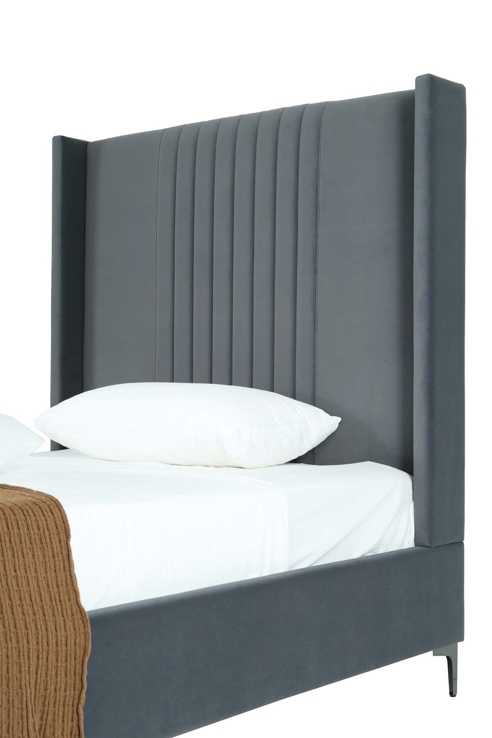 Promenade Velvet Platform Three Quarter Size Bed