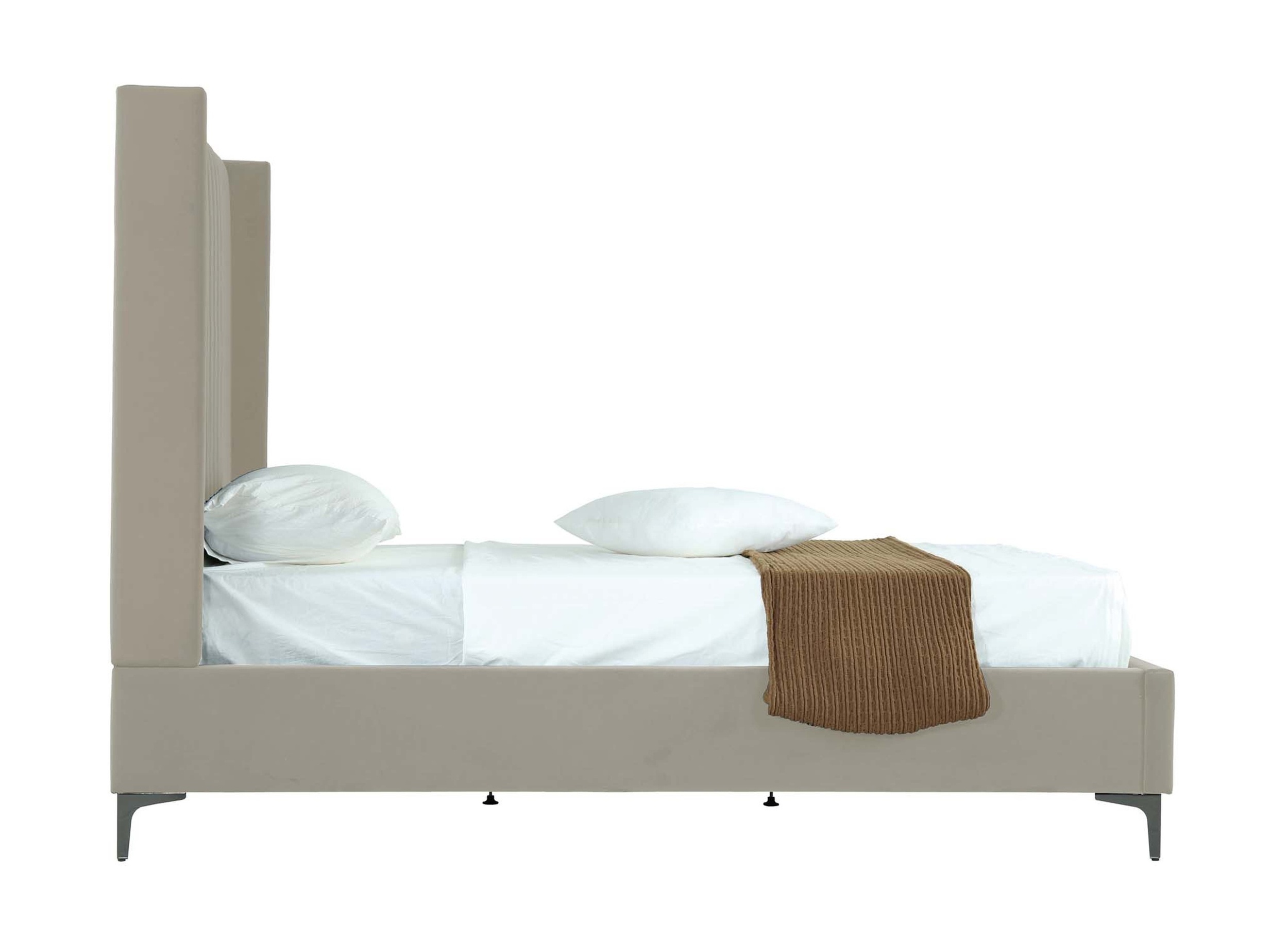 Promenade Velvet Platform Three Quarter Size Bed