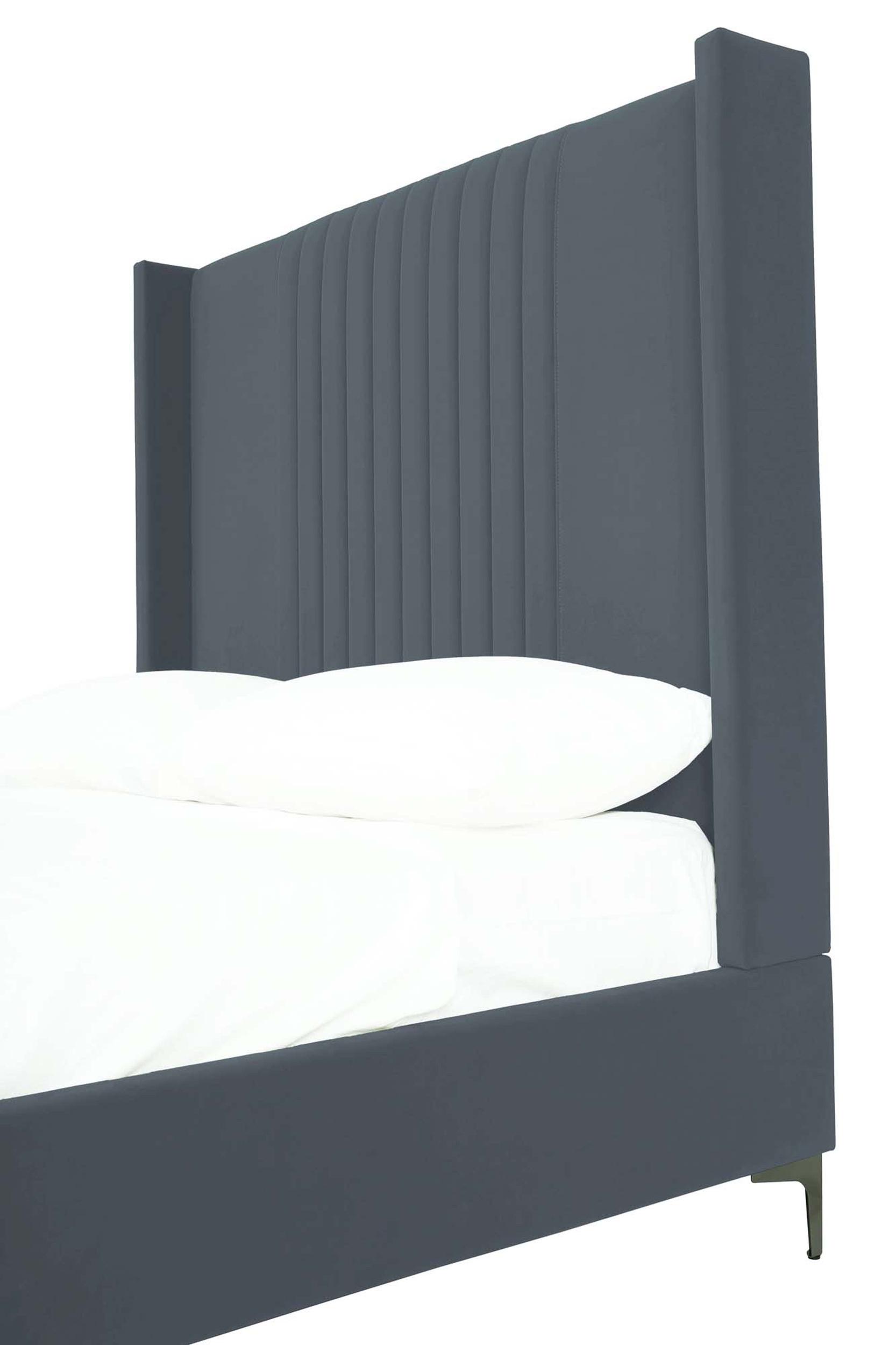 Promenade Velvet Platform Full Size Bed