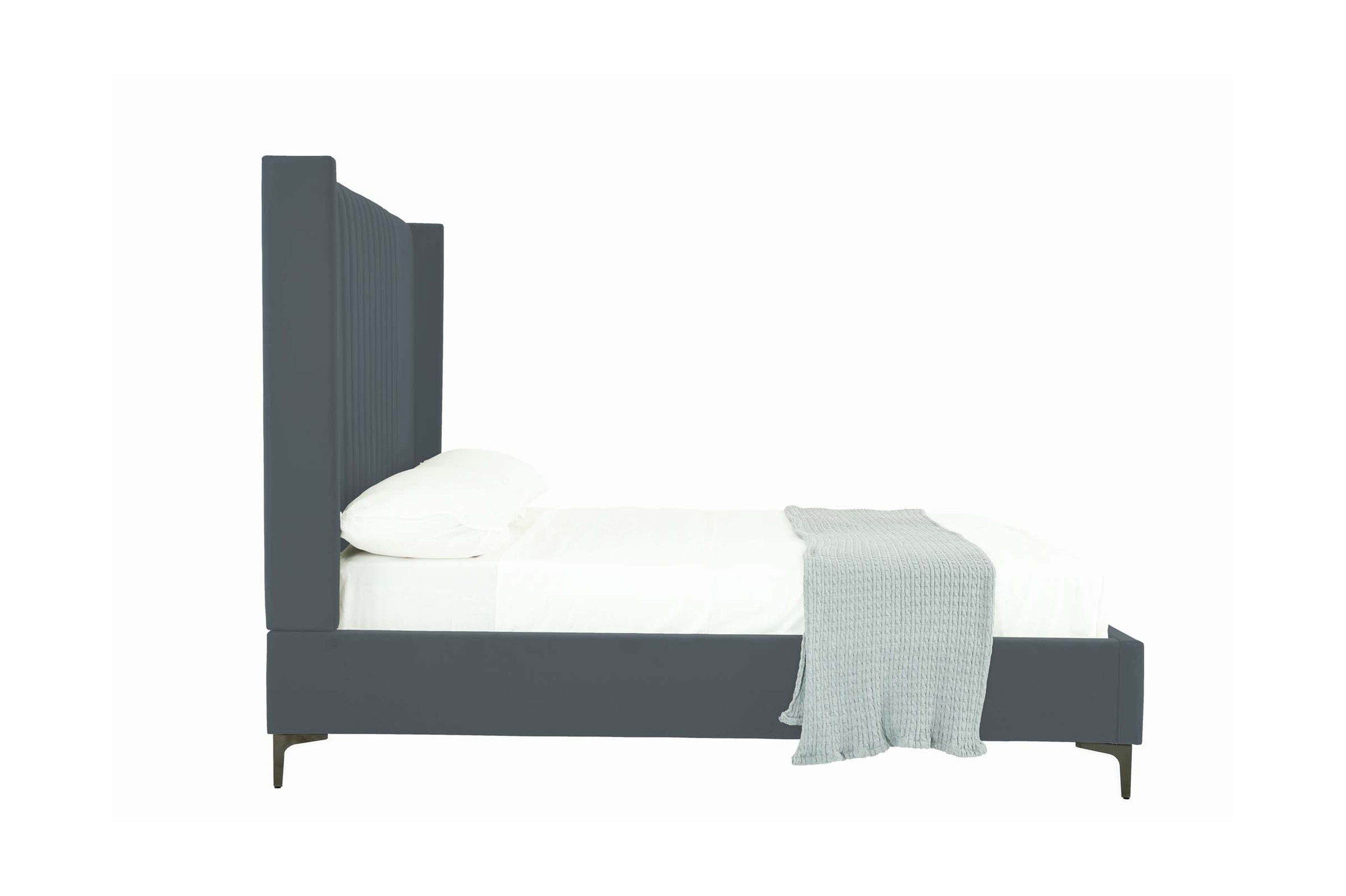 Promenade Velvet Platform Full Size Bed