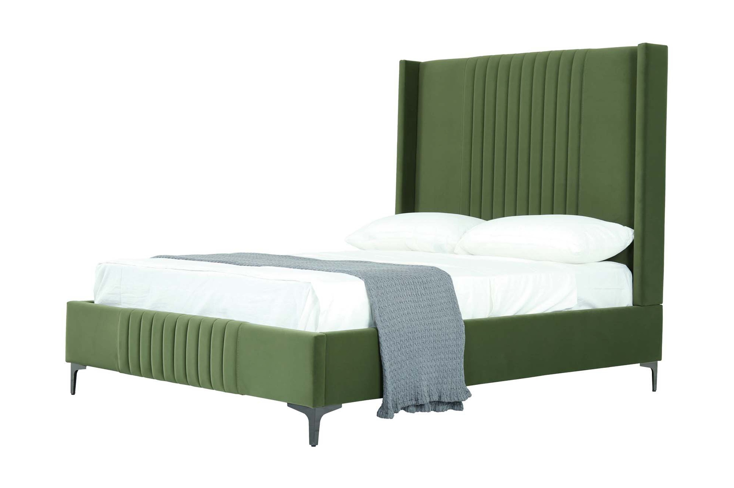 Promenade Velvet Platform Full Size Bed