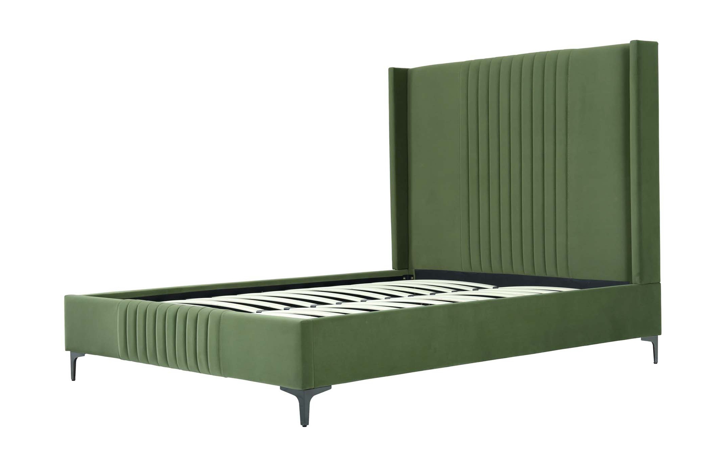 Promenade Velvet Platform Queen Size Bed