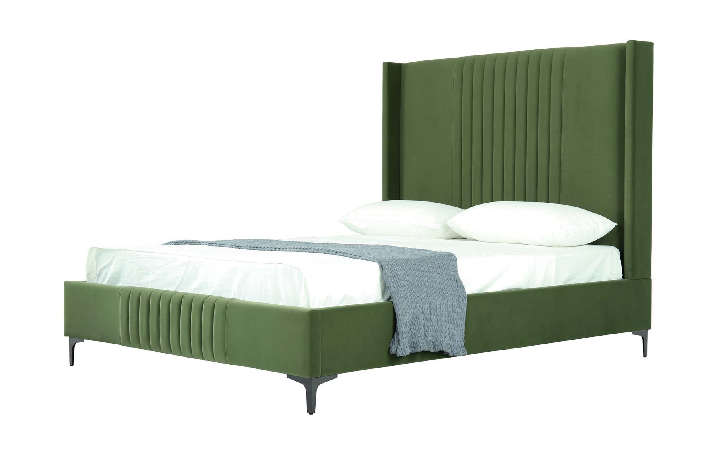 Promenade Velvet Platform Queen Size Bed