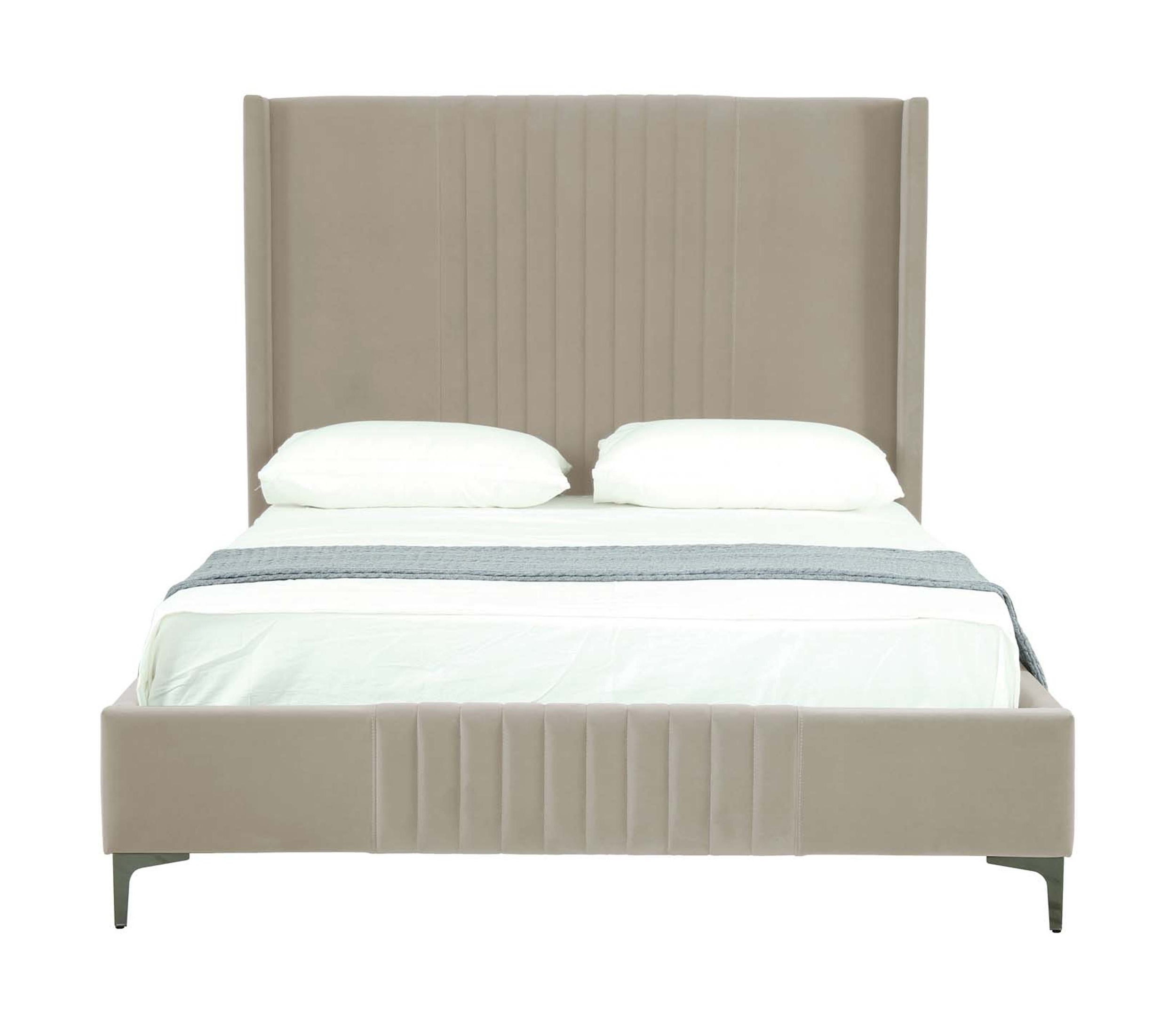 Promenade Velvet Platform Queen Size Bed
