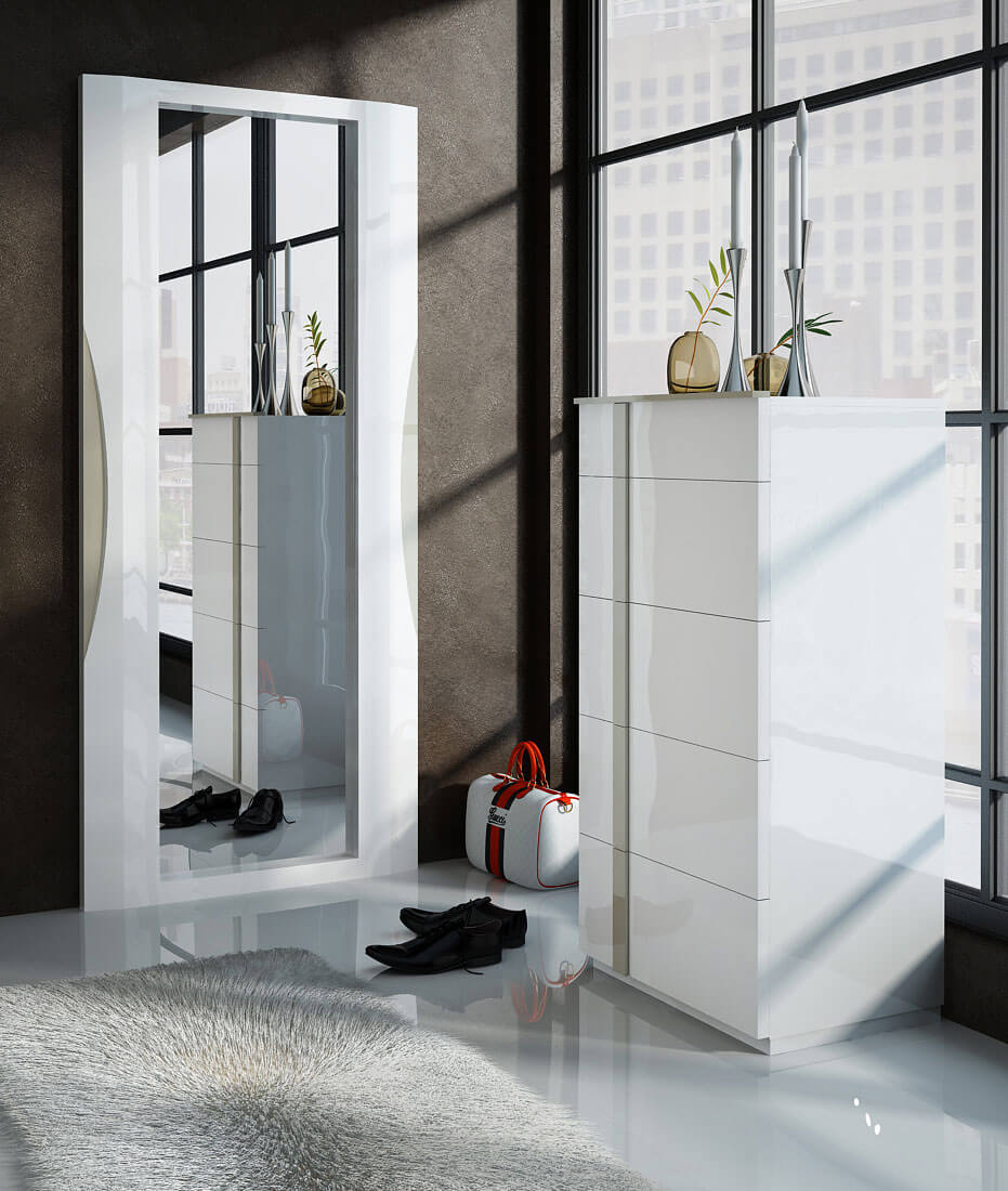 Granada Standing Mirror + Chest by Fenicia Mobiliario, Spain