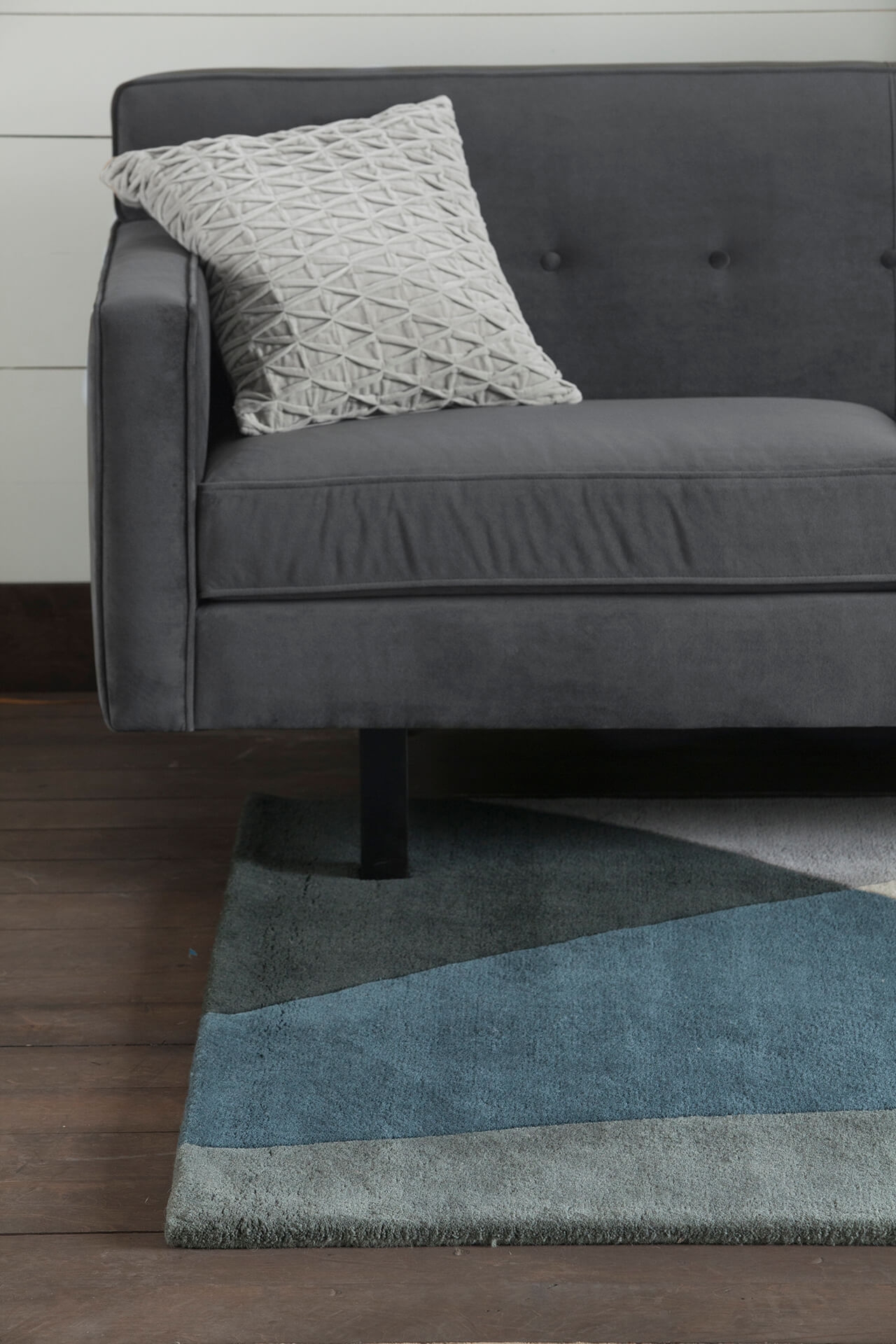 Bense Garza Wool Rectangular Hand-tufted Rug, 5' x 7'6"