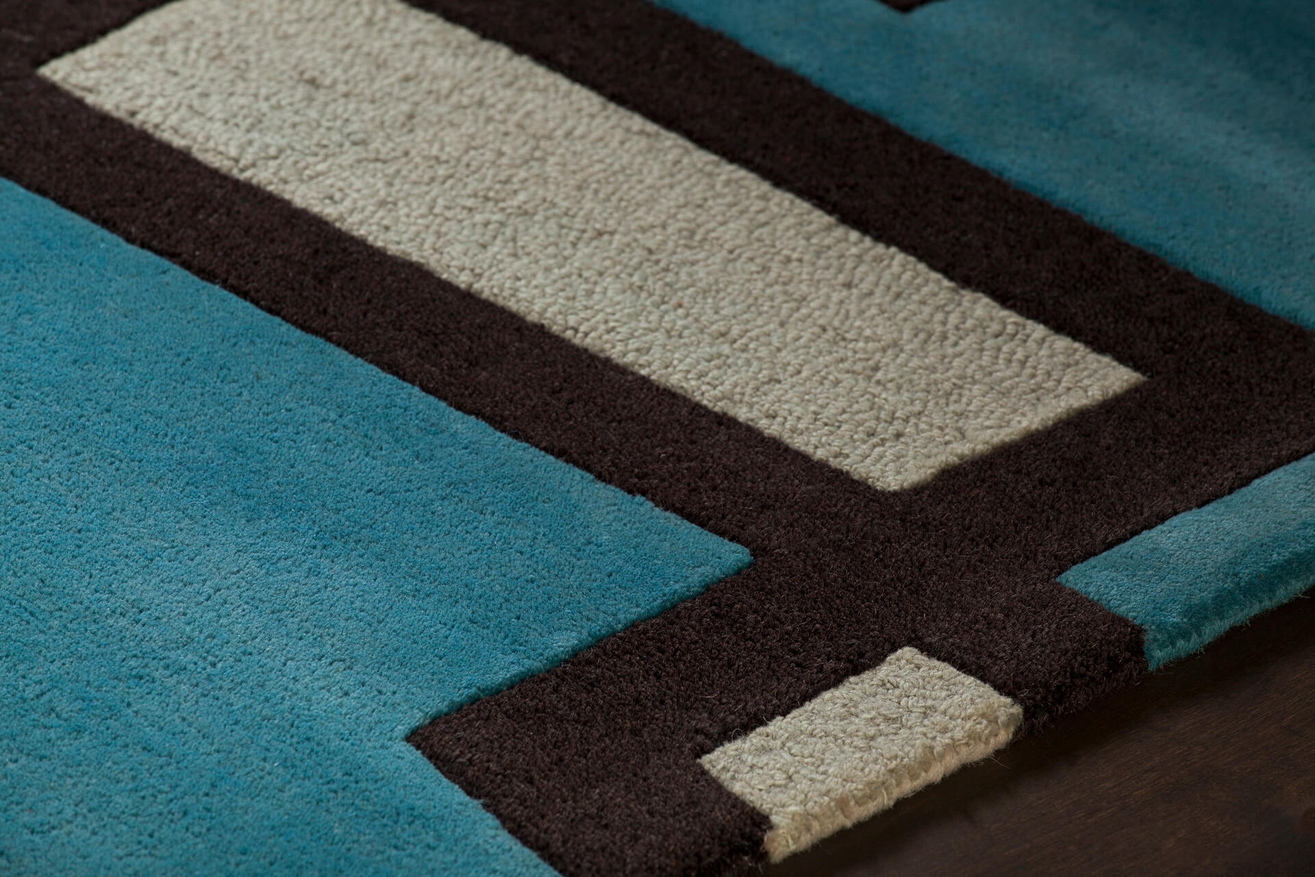 Bense Garza Wool Rectangular Hand-tufted Rug, 7'9" x 10'6"