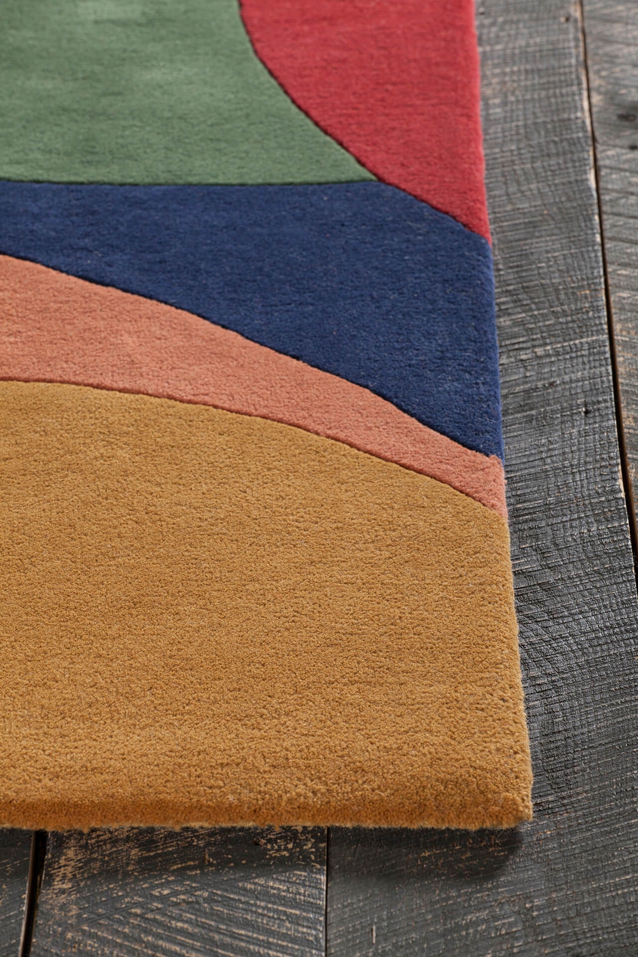 Bense Garza Wool Rectangular Hand-tufted Rug, 5' x 7'6"