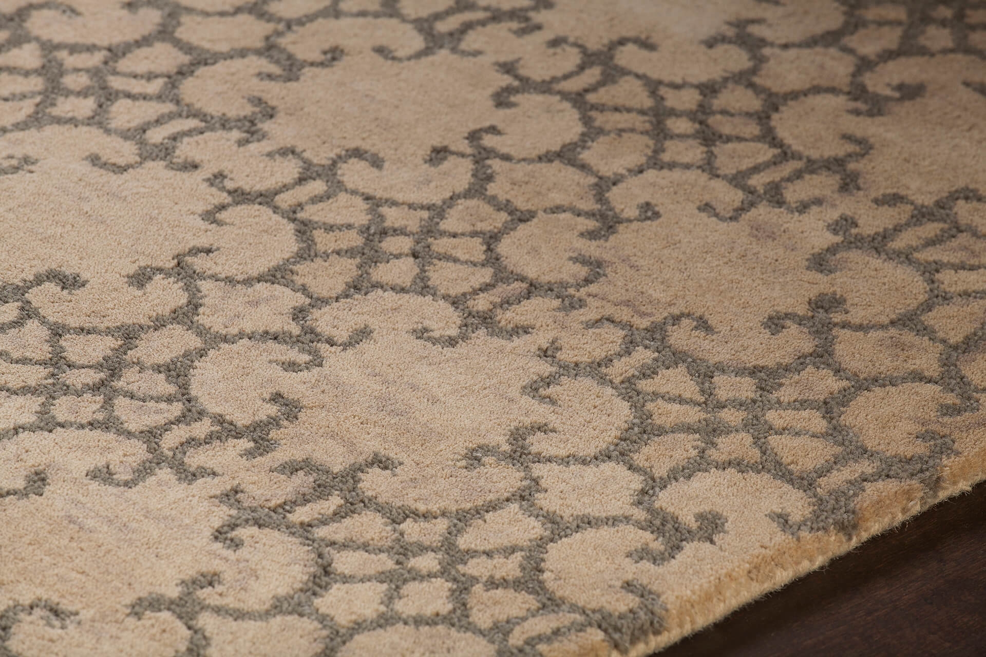 Berlow Wool Rectangular Hand-tufted Rug, 9' x 13'
